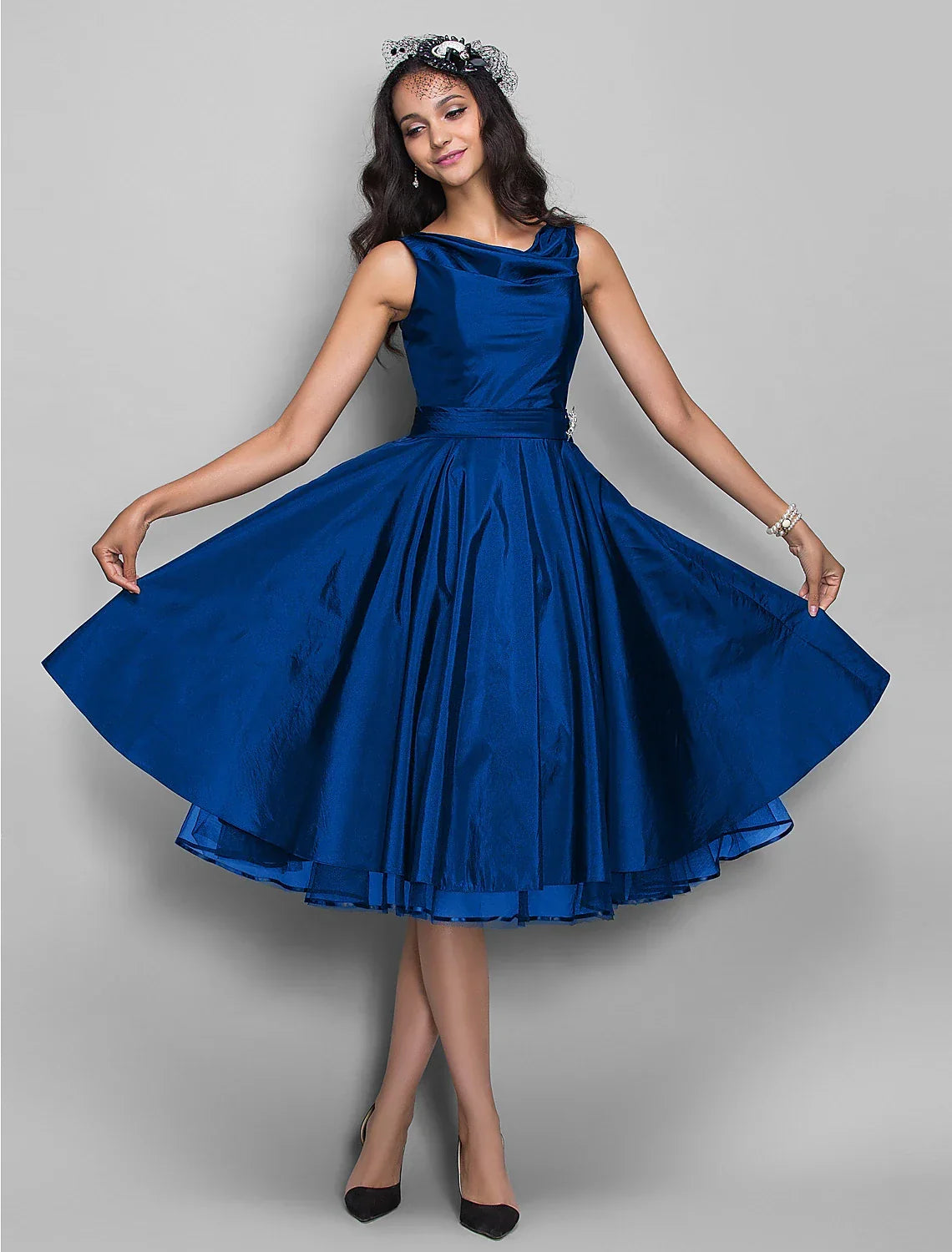 Cocktail Dresses Vintage Dress Halloween Wedding Guest Knee Length Sleeveless V Neck Taffeta with Pleats Crystals