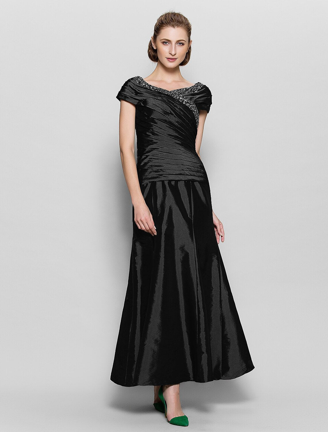 Mother of the Bride Dress Vintage Inspired V Neck Ankle Length Short Sleeve with Beading Side Draping