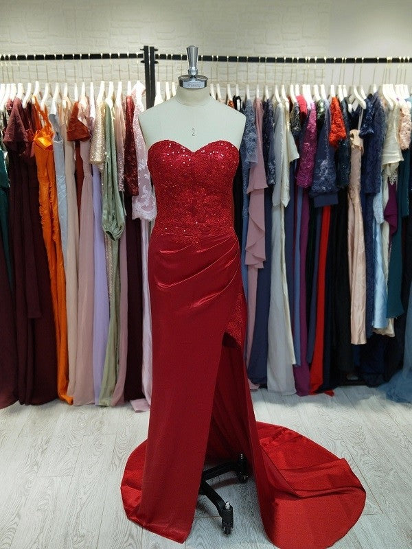 Sheath/Column Elastic Woven Sweetheart Sleeveless Court Train Dresses