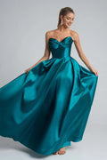 Romantic Emerald A-Line Sweetheart Strapless Button-Back Floor-Length Ruched Prom Dress