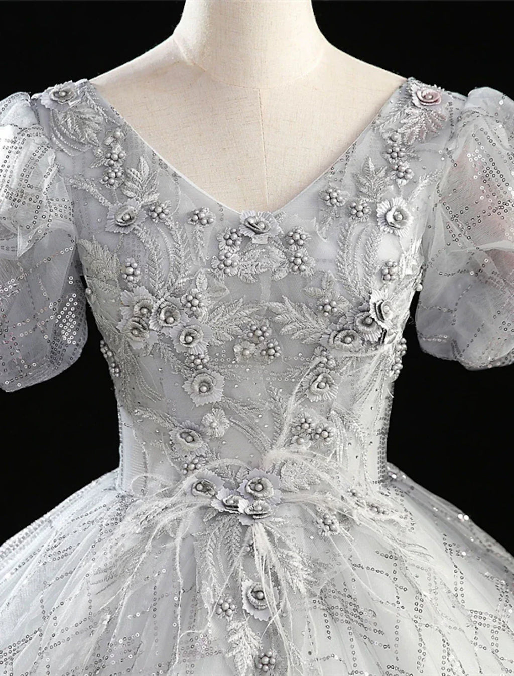 Ball Gown Quinceanera Dresses Princess Dress Performance Quinceanera Floor Length Short Sleeve V Neck with Beading