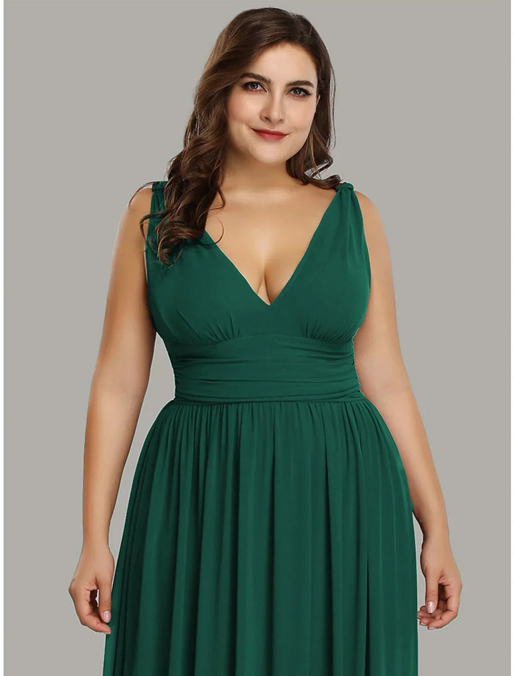 Plus Size Wedding Formal Evening Dress V Neck V Back Sleeveless Floor Length with Pleats
