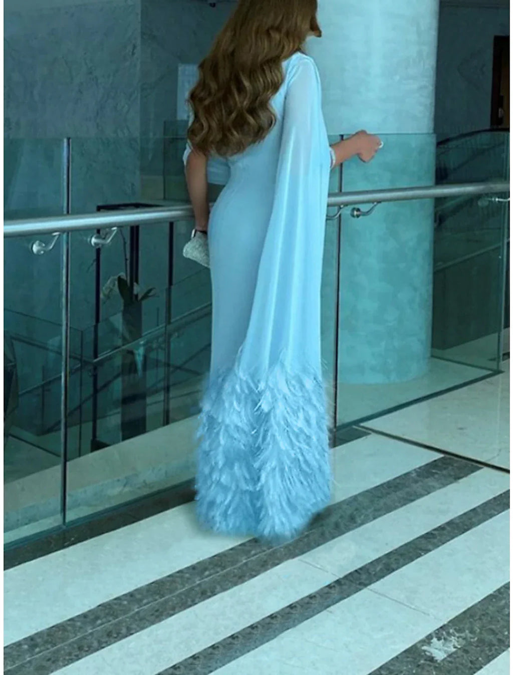 Sheath / Column Evening Gown Elegant Dress Formal Fall Sweep / Brush Train Sleeveless Cowl Neck with Feather Ruched Slit