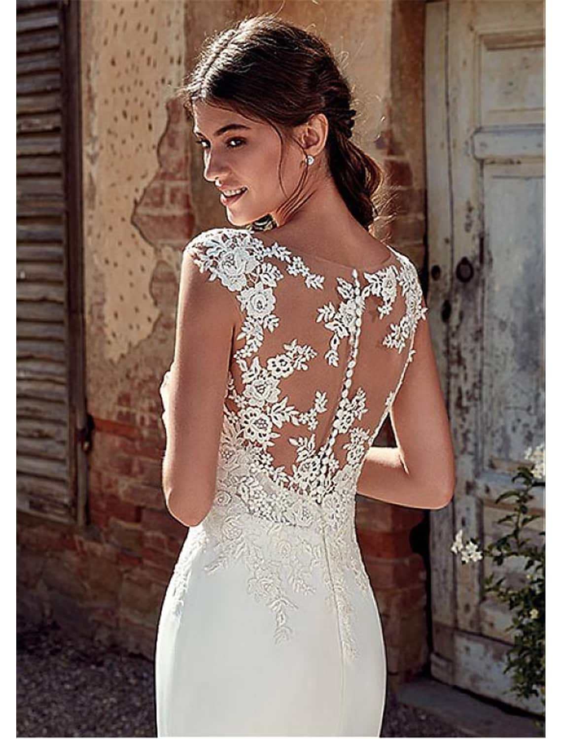 Beach Open Back Wedding Dresses With Appliques