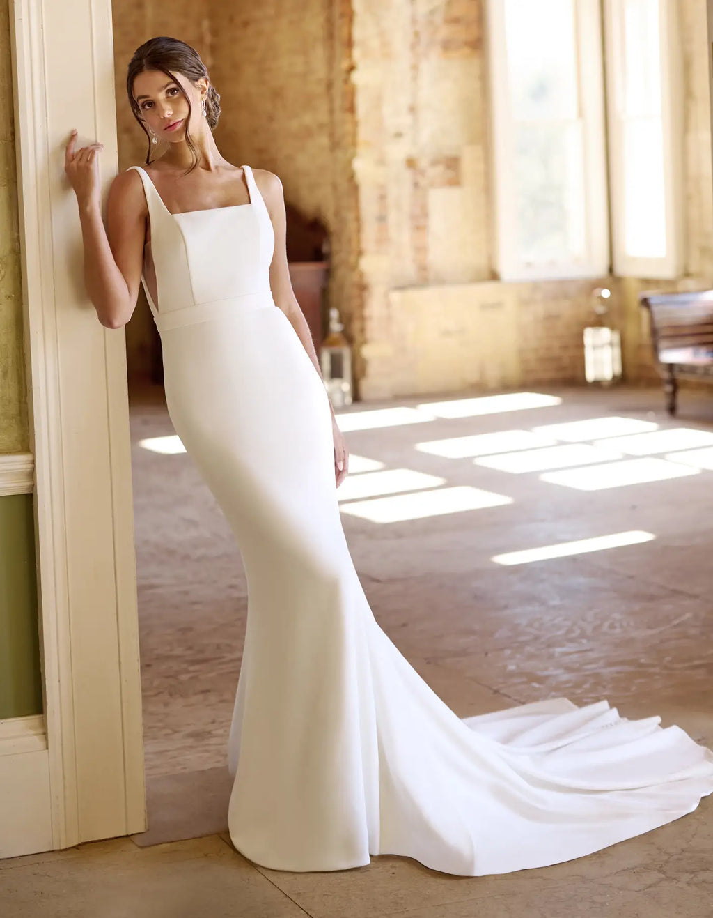 a low back sheath gown