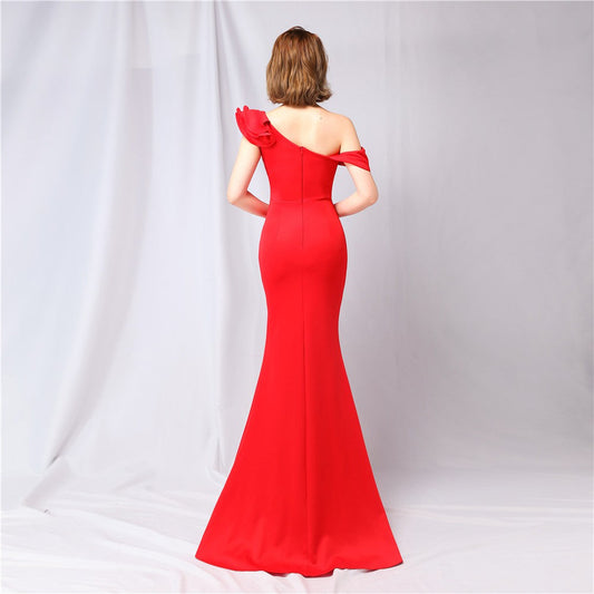 Elegant Red A-Line One-Shoulder Short-Sleeve Classic-Back Floor-Length Wedding Dress