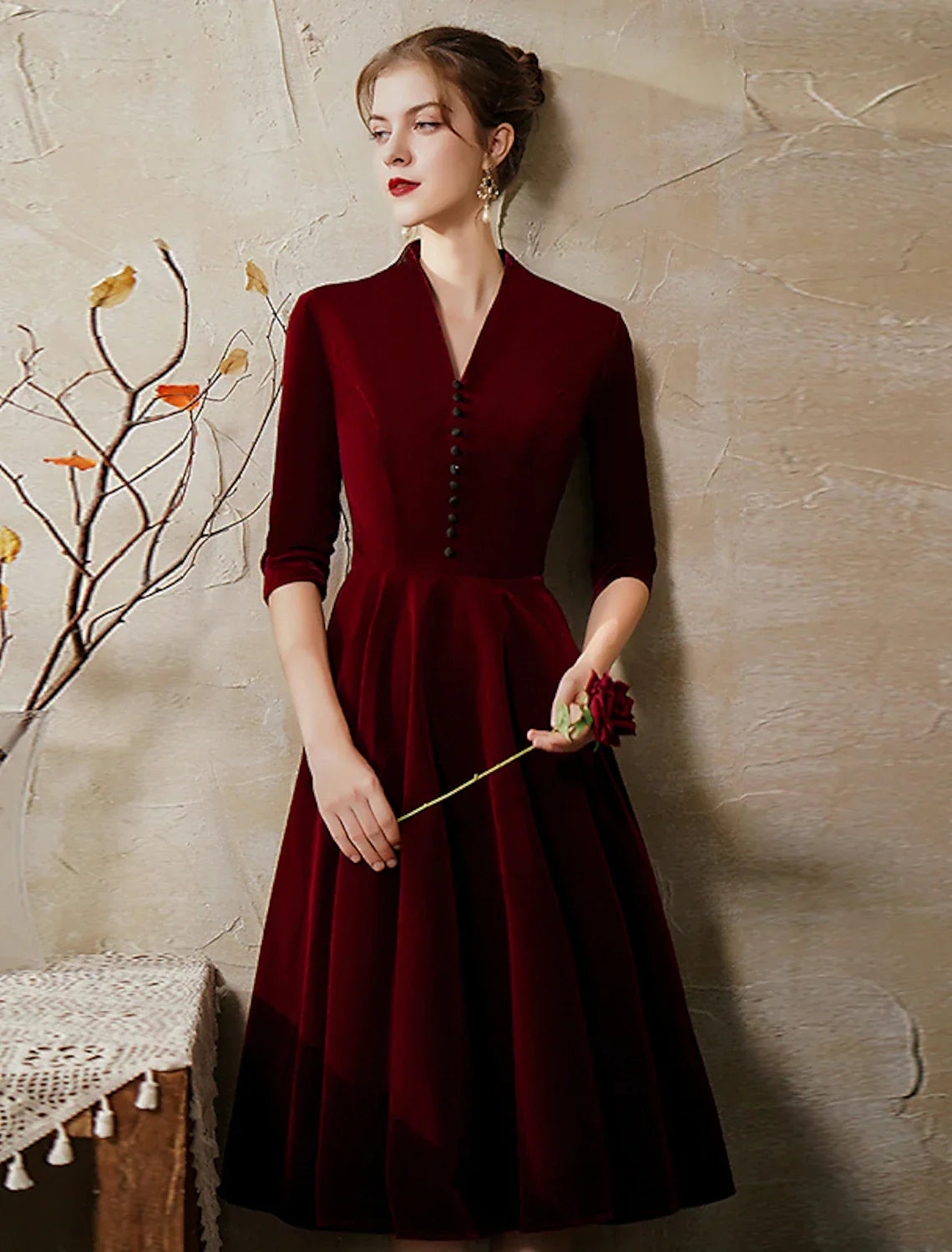 Minimalist Vintage Party Wear Cocktail Party Dress V Neck Half Sleeve Tea Length with Sleek