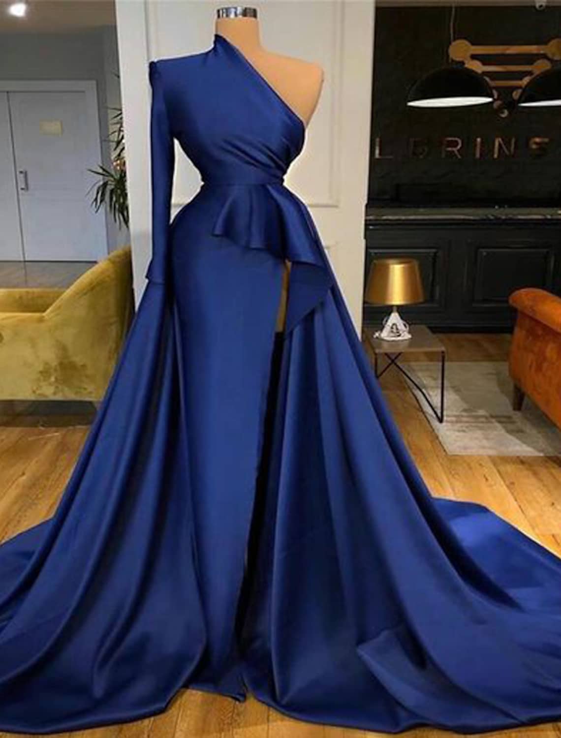 Sexy Wedding Guest Formal Evening Dress One Shoulder Long Sleeve with Ruffles Slit