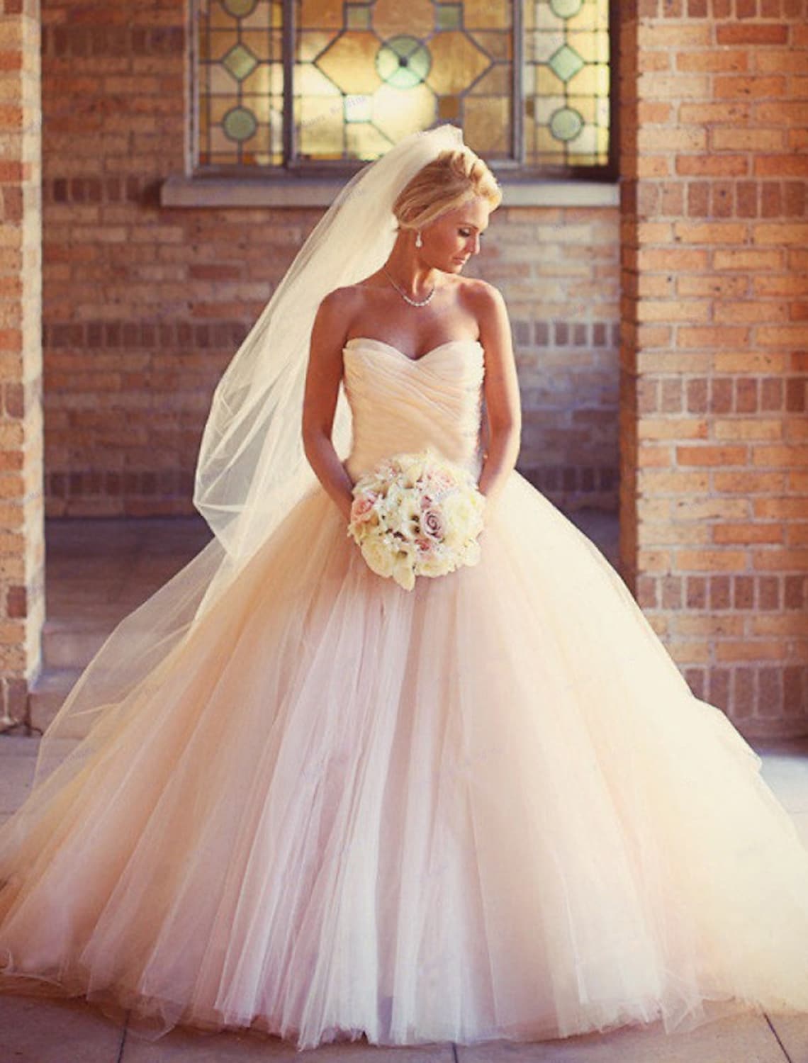 Elegant Red Ball-Gown Strapless Classic-Sleeve Open-Back Floor-Length Wedding Dress