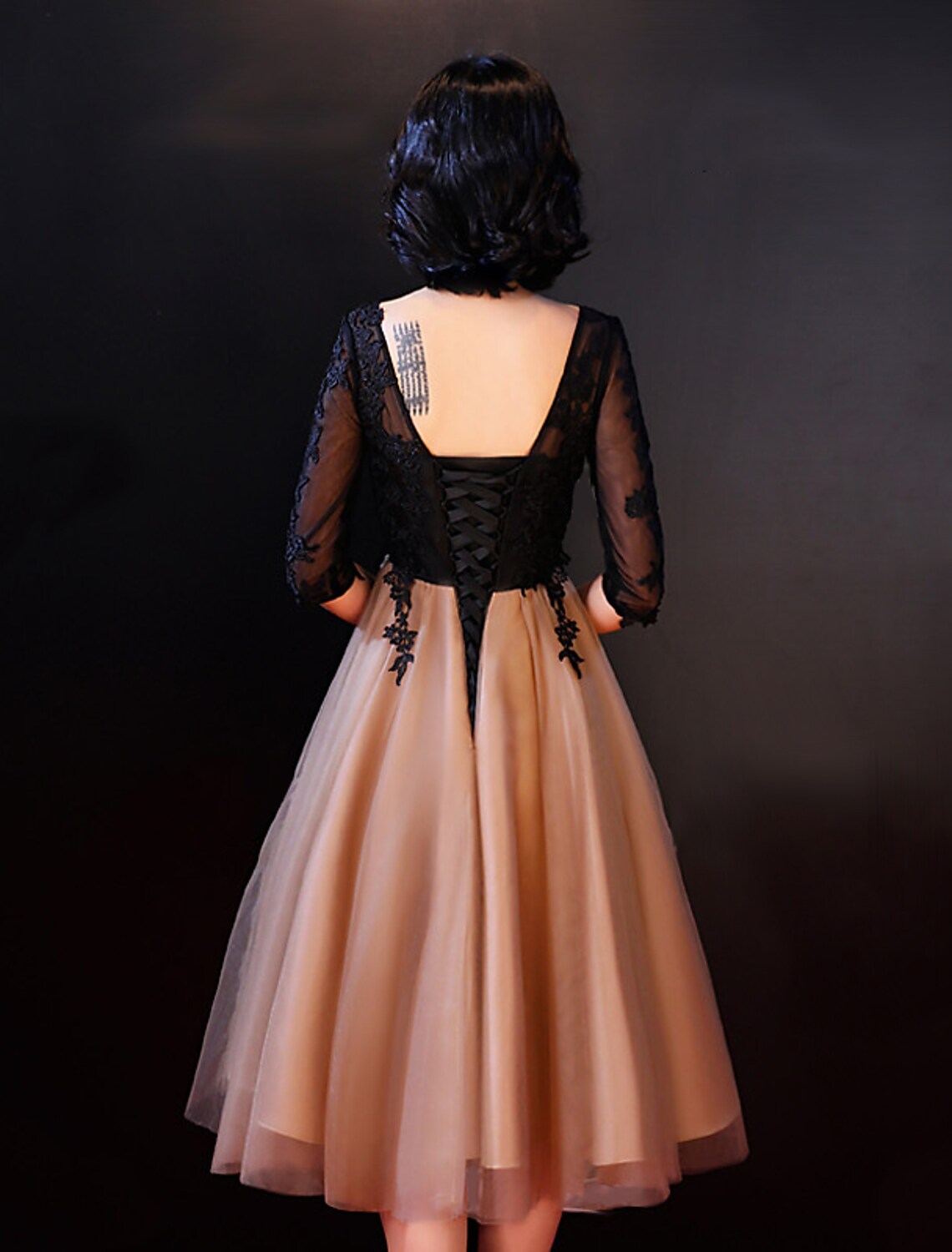 Wedding Dress Boat Neck Backless Half Sleeve Knee Length Appliques