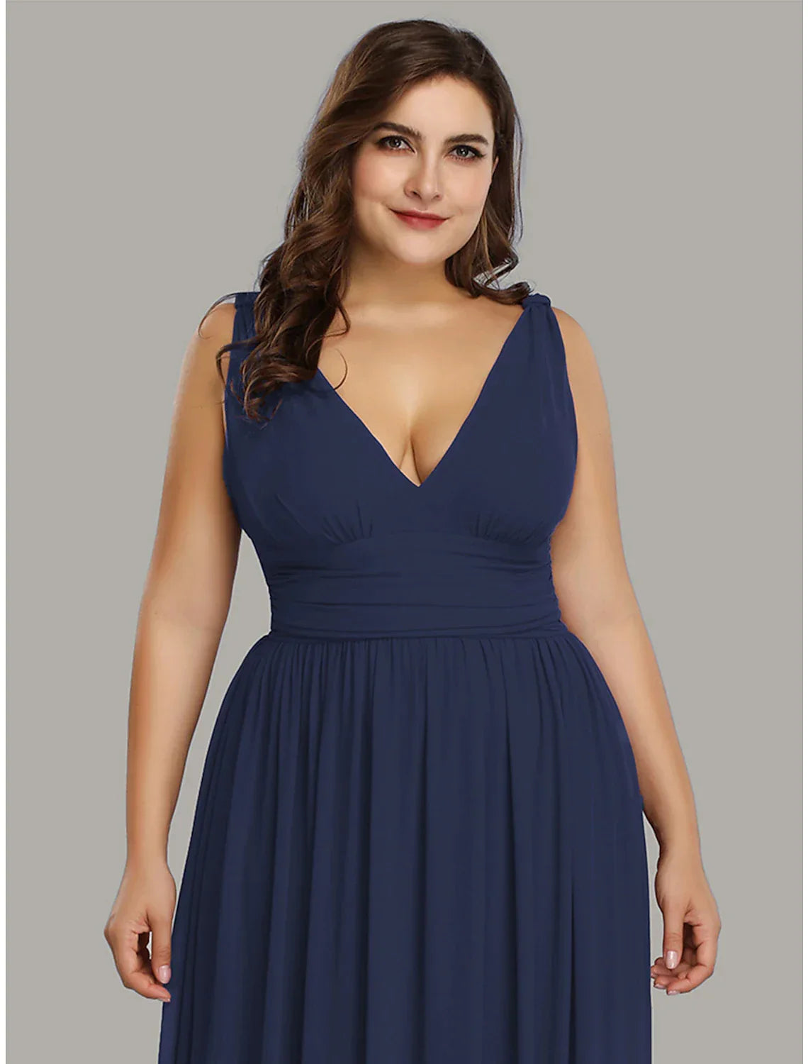 Plus Size Wedding Formal Evening Dress V Neck V Back Sleeveless Floor Length with Pleats