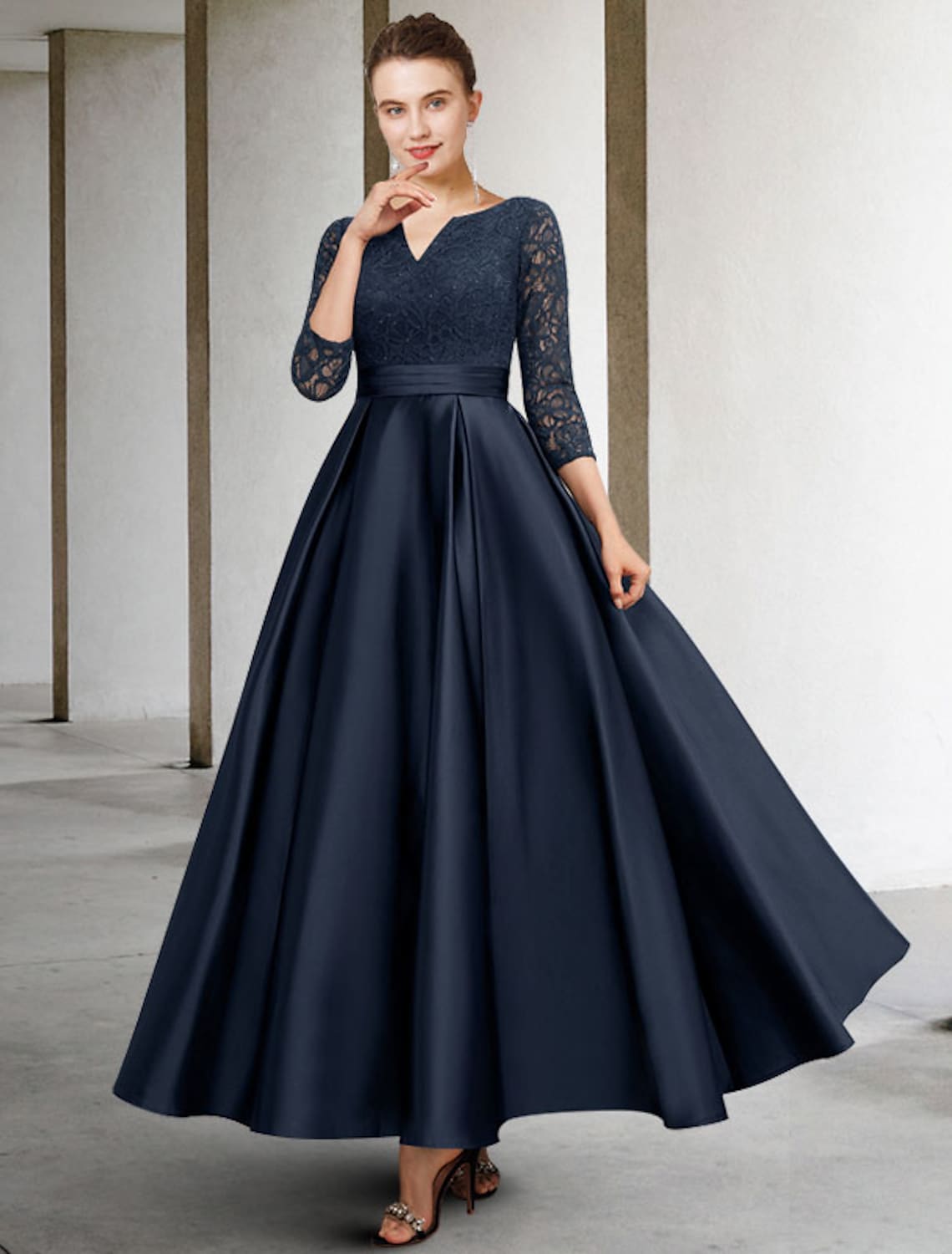Mother of the Bride Dress Plus Size Elegant V Neck Length Sleeve