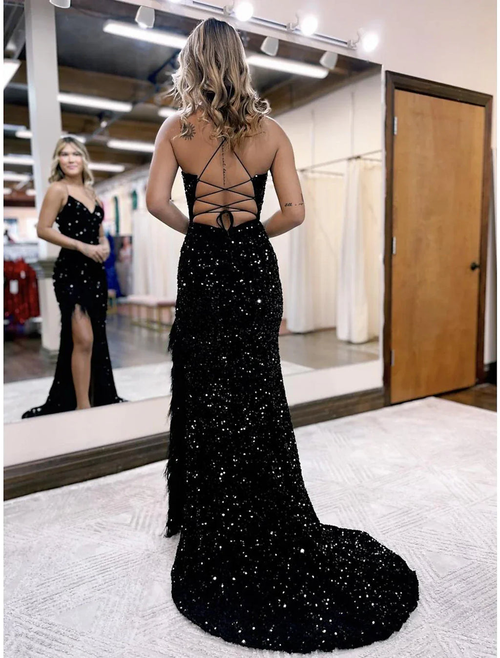 Mermaid / Trumpet Prom Dresses Sparkle & Shine Dress Formal Court Train Sleeveless V Neck Backless