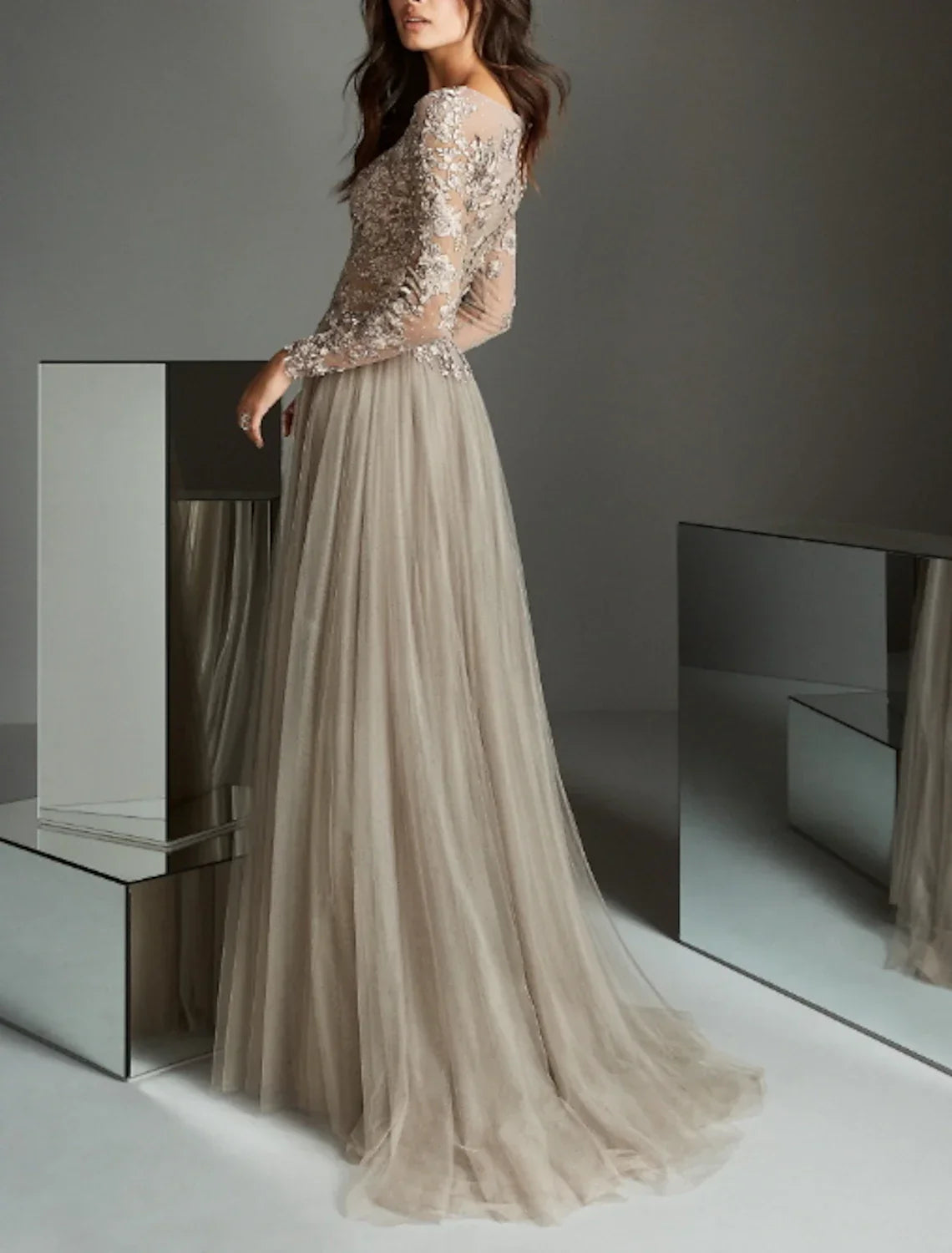Evening Gown Elegant Dress Wedding Guest Formal Evening Sweep / Brush Train Long Sleeve Illusion Neck with Pleats Appliques