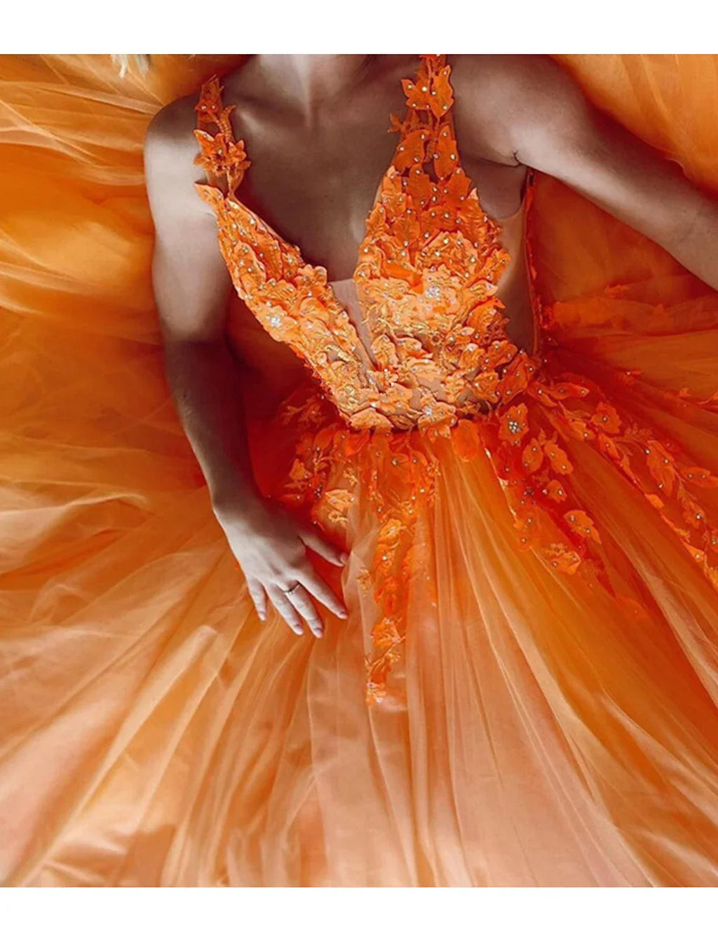 Cut Out Dress Engagement Sweep / Brush Train Sleeveless V Neck Backless V Back with Appliques