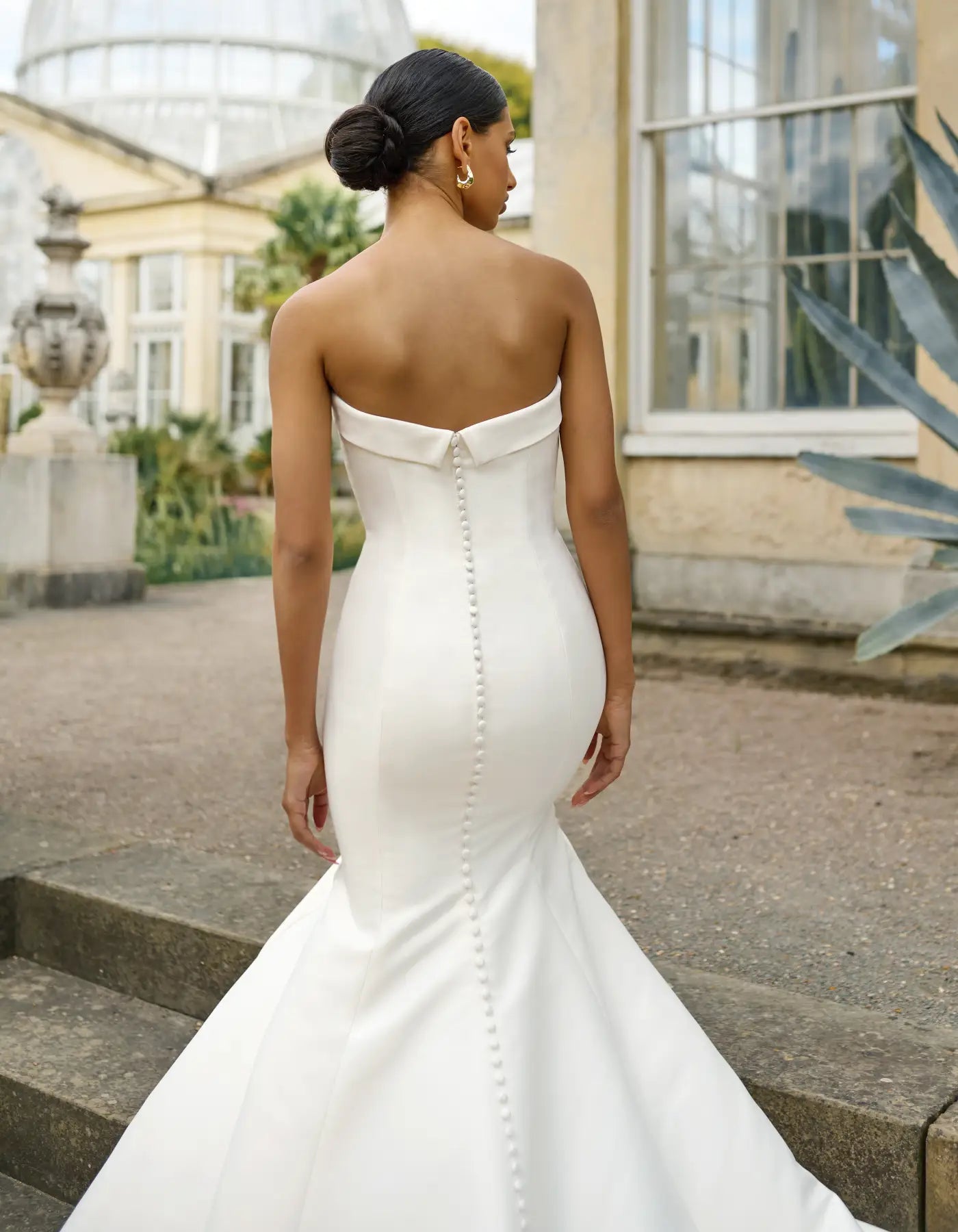 a simple mermaid gown with buttons