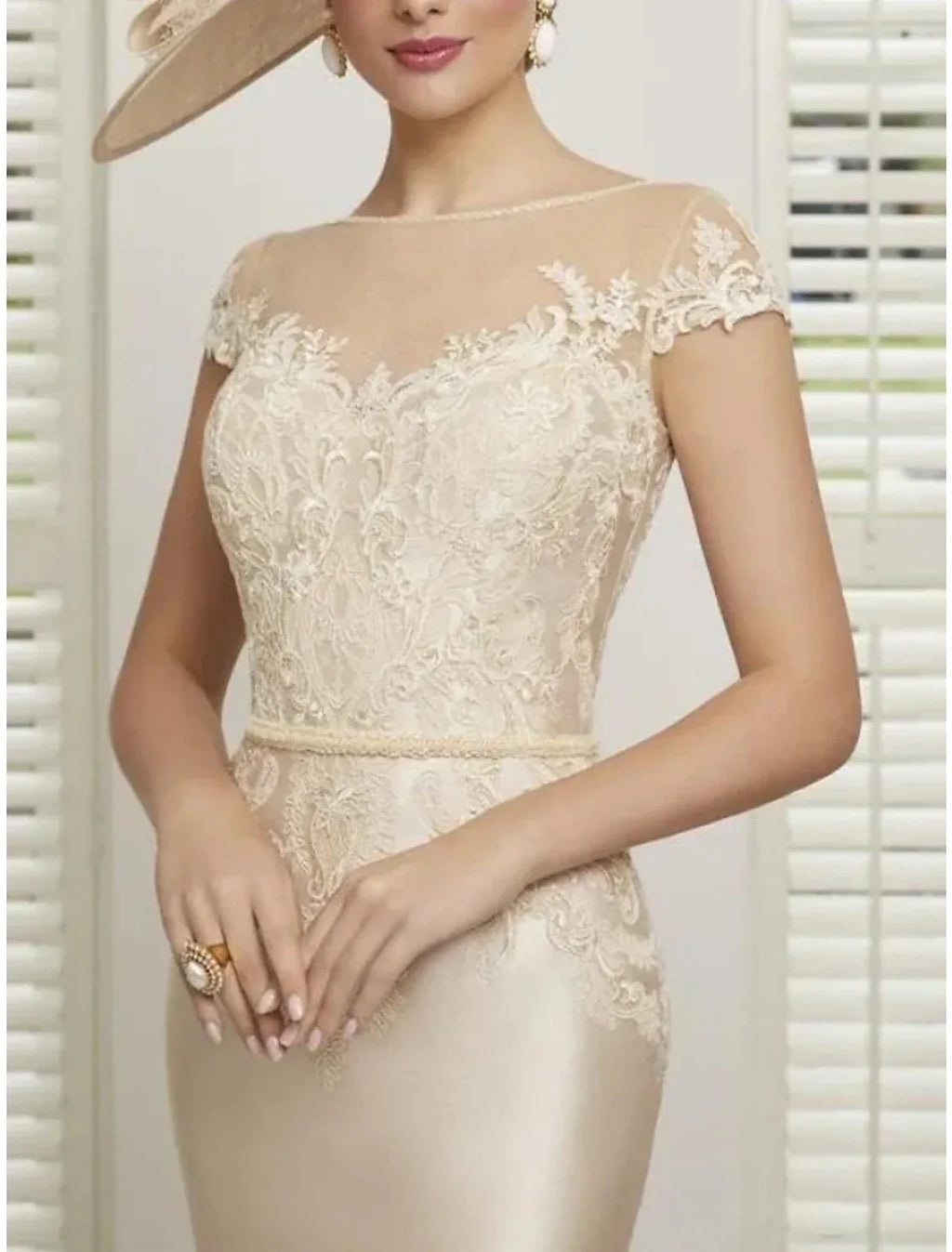 Two Piece Mother of the Bride Dress Wedding Guest Elegant Petite Illusion Neck Knee Length Long Sleeve with Ruching Solid Color