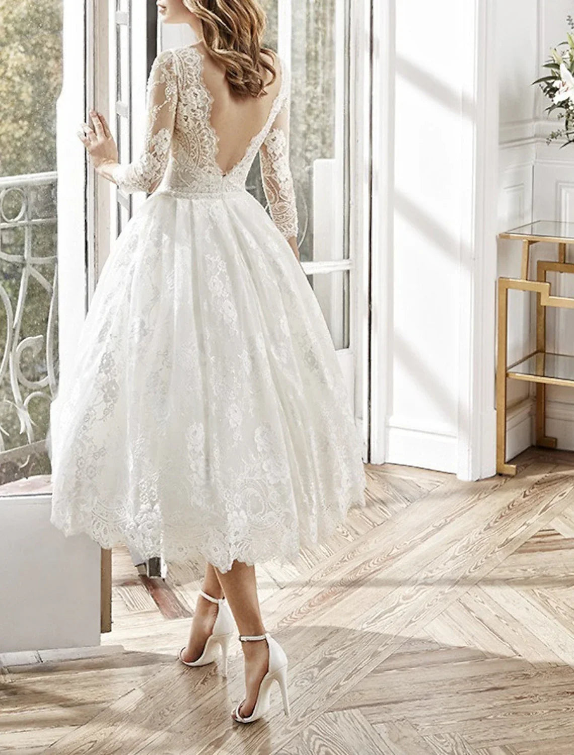 Party Dresses Floral Dress Homecoming Prom Tea Length Long Sleeve Jewel Neck Backless with Appliques