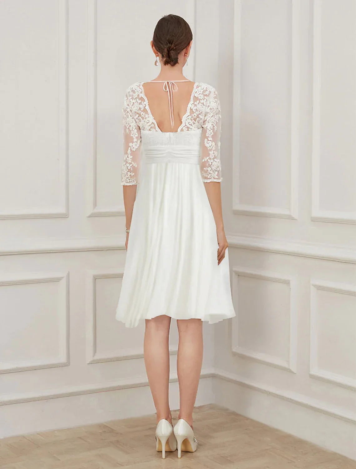 White Bridal Little Dresses Wedding Dresses Knee Length A-Line Half Sleeve V Neck Draping Appliques