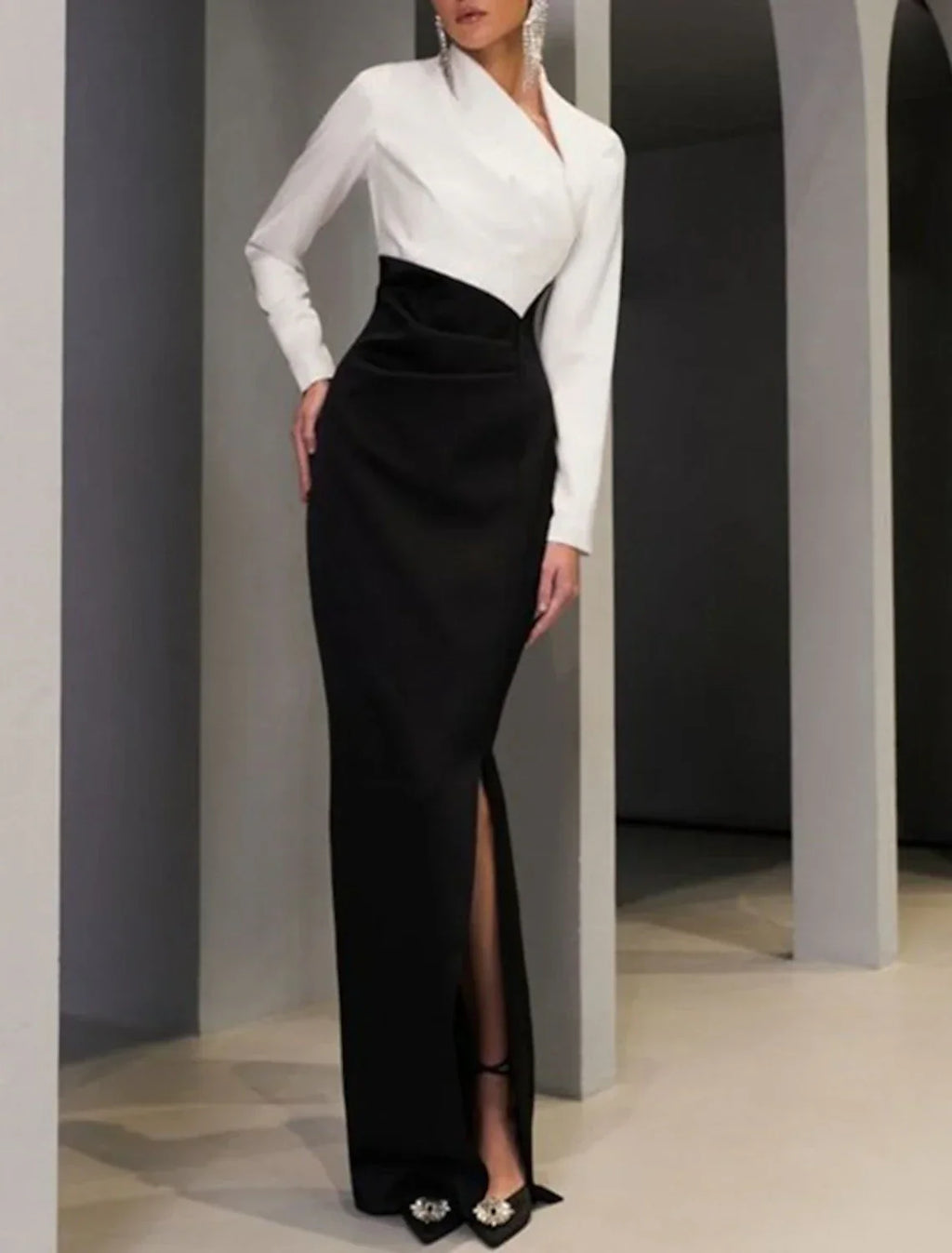 Mermaid / Trumpet Mother of the Bride Dress Formal Wedding Guest Elegant High Split V Neck Floor Length Fabric Long Sleeve with Split Front Color Block