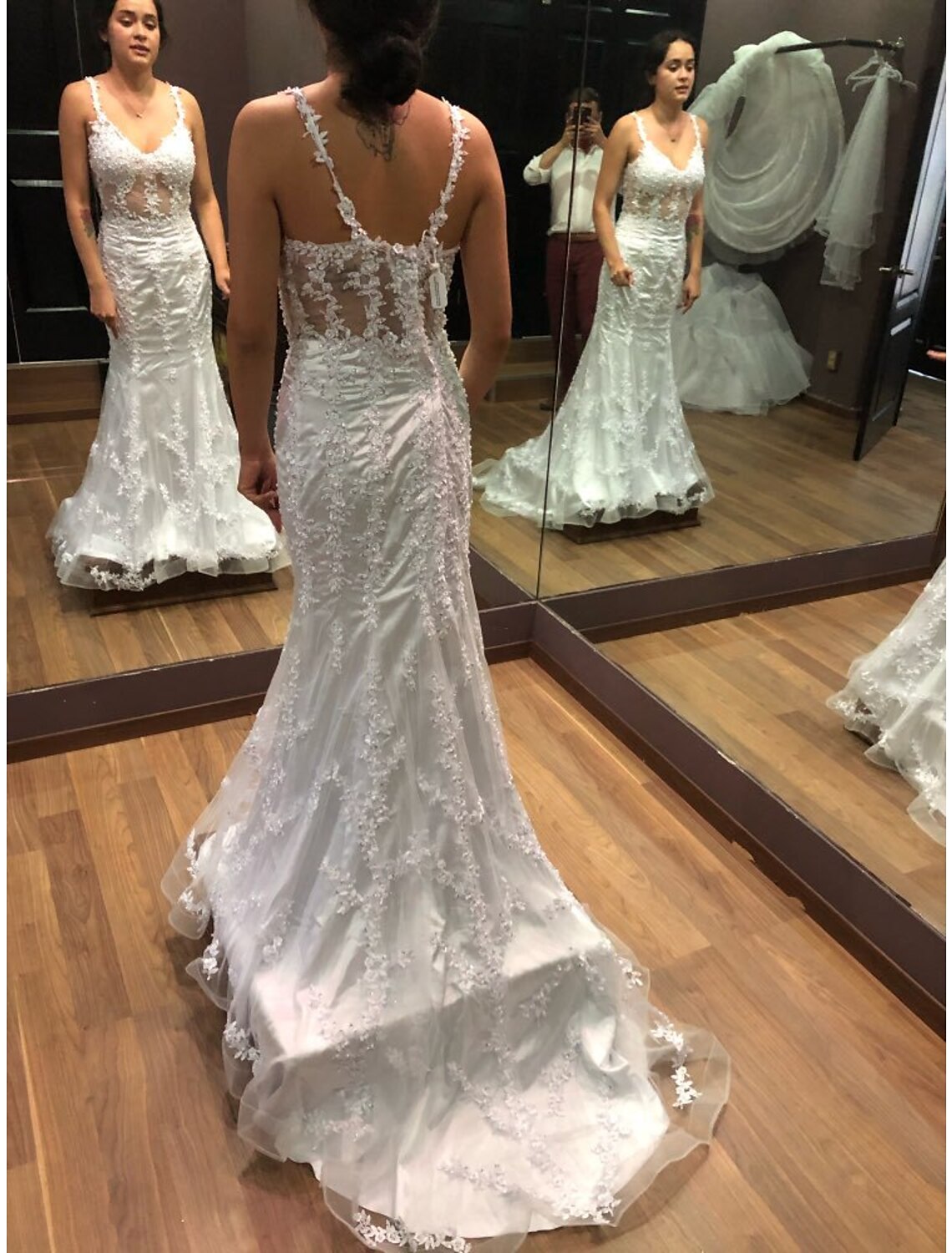 Mermaid / Trumpet Minimalist Elegant Party Wear Formal Evening Dress V Neck Sleeveless Sweep / Brush Train with Beading Appliques