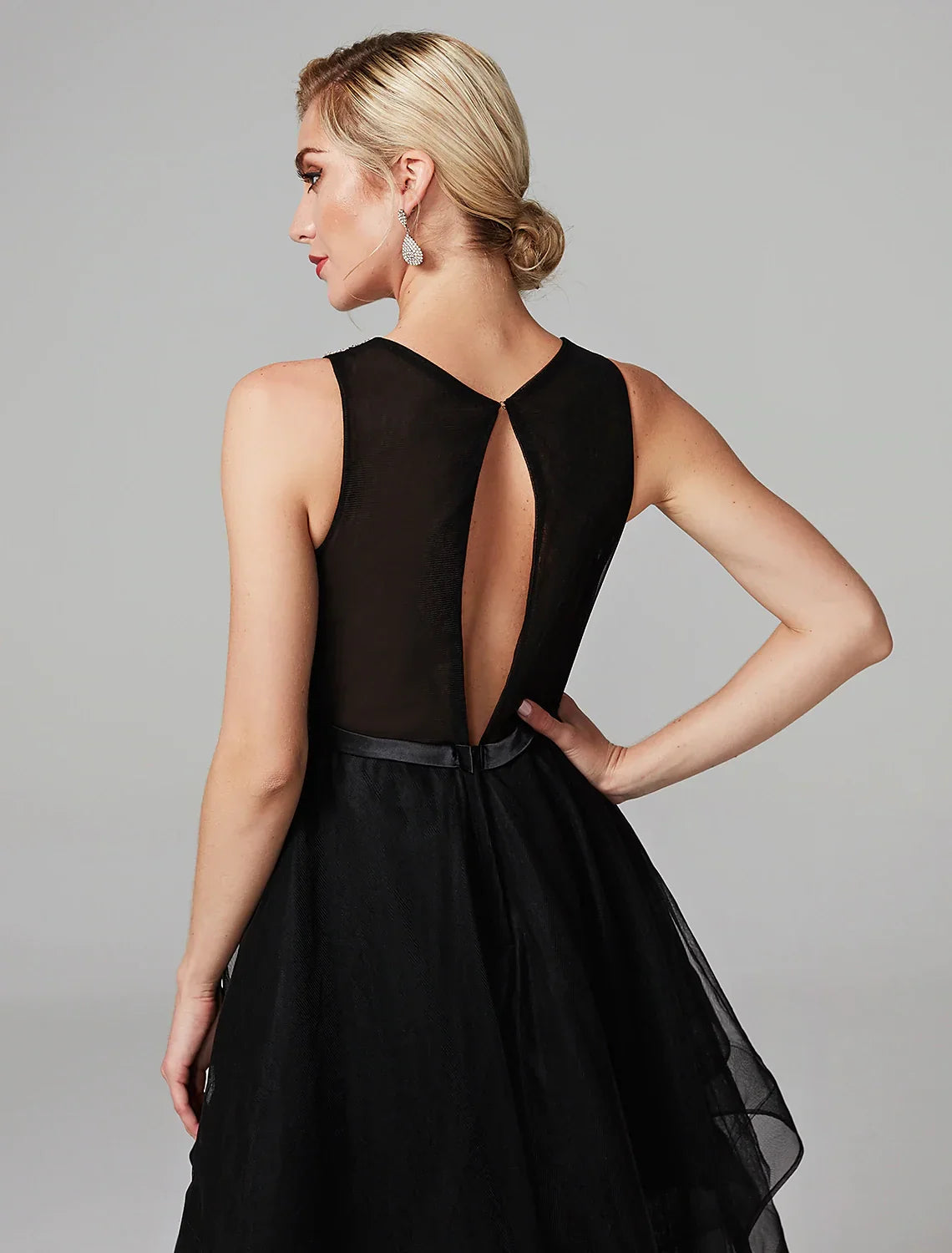 Knee Length Sleeveless Beading Cascading Ruffles