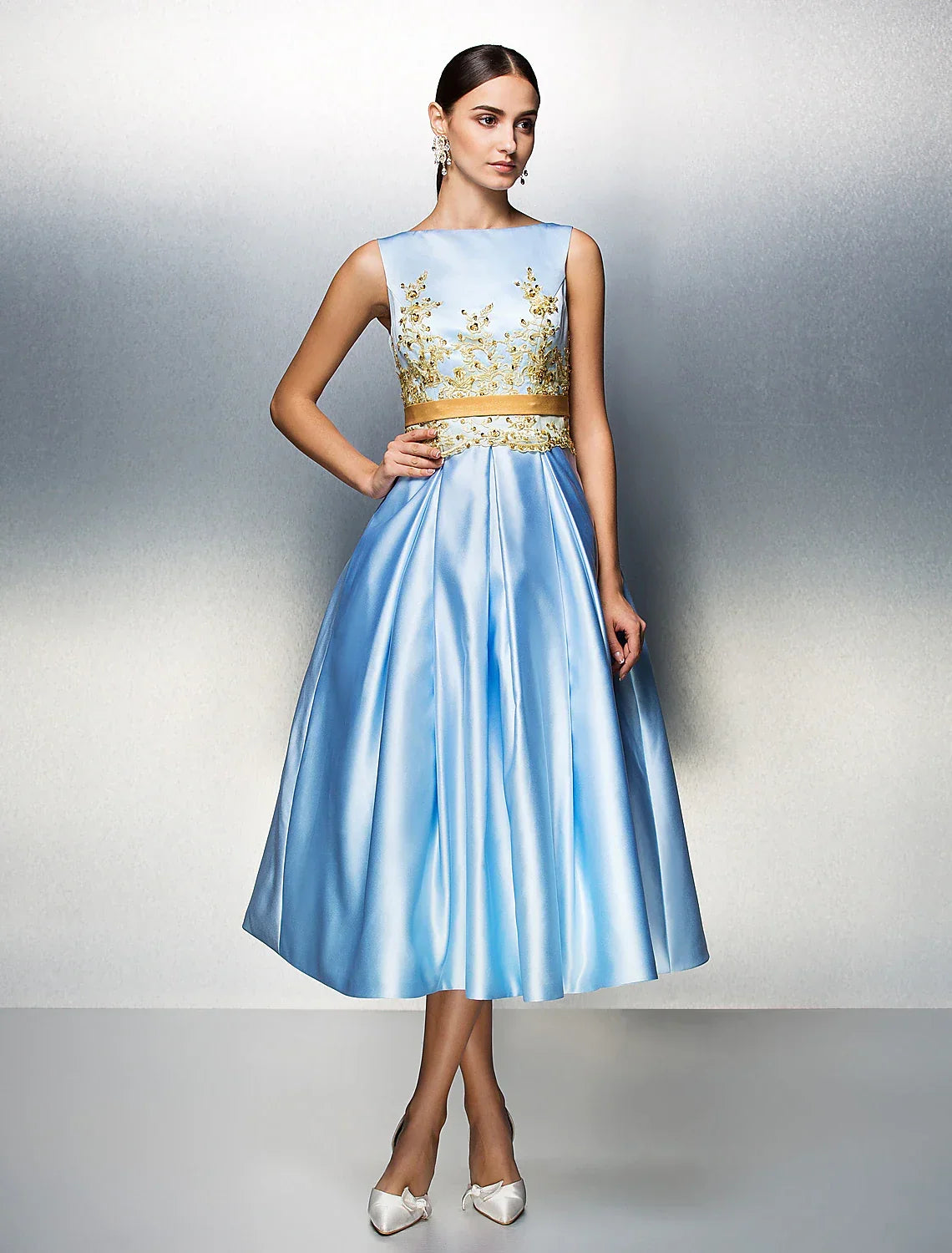 Cocktail Dresses Party Dress Wedding Guest Tea Length Sleeveless Jewel Neck V Back with Pleats Appliques