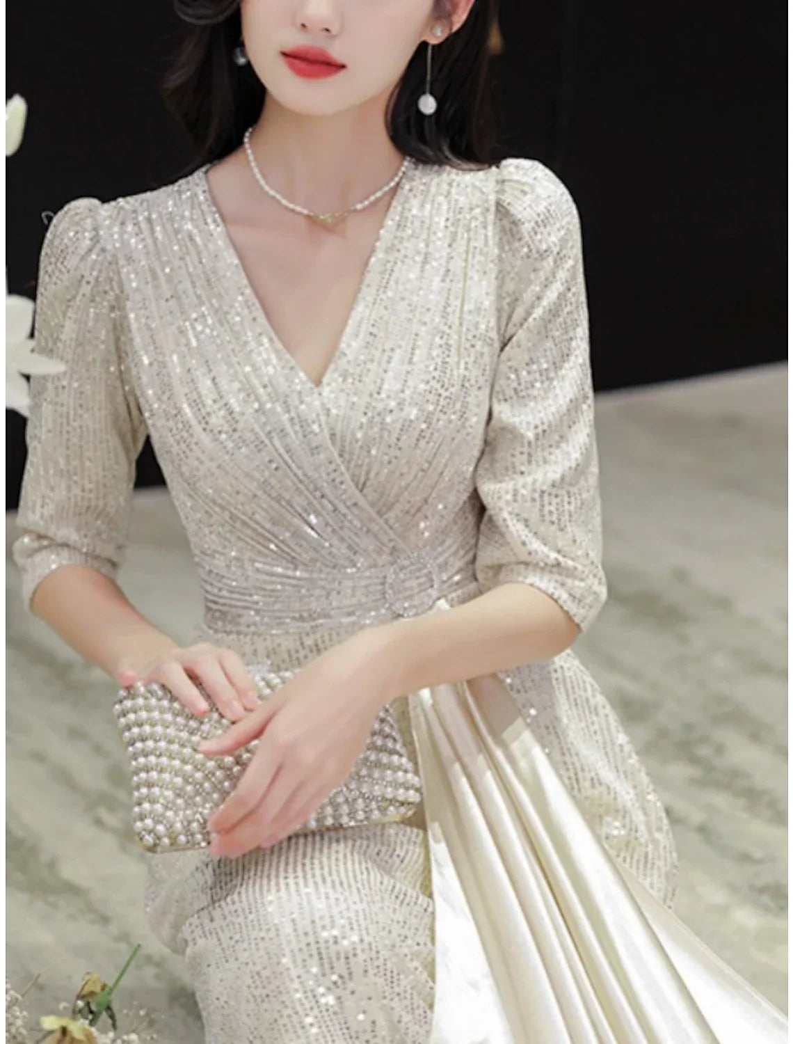 Mother of the Bride Dress Wedding Guest Sparkle & Shine Elegant Petite V Neck Sweep / Brush Train Half Sleeve with Pleats Crystal Brooch Fall