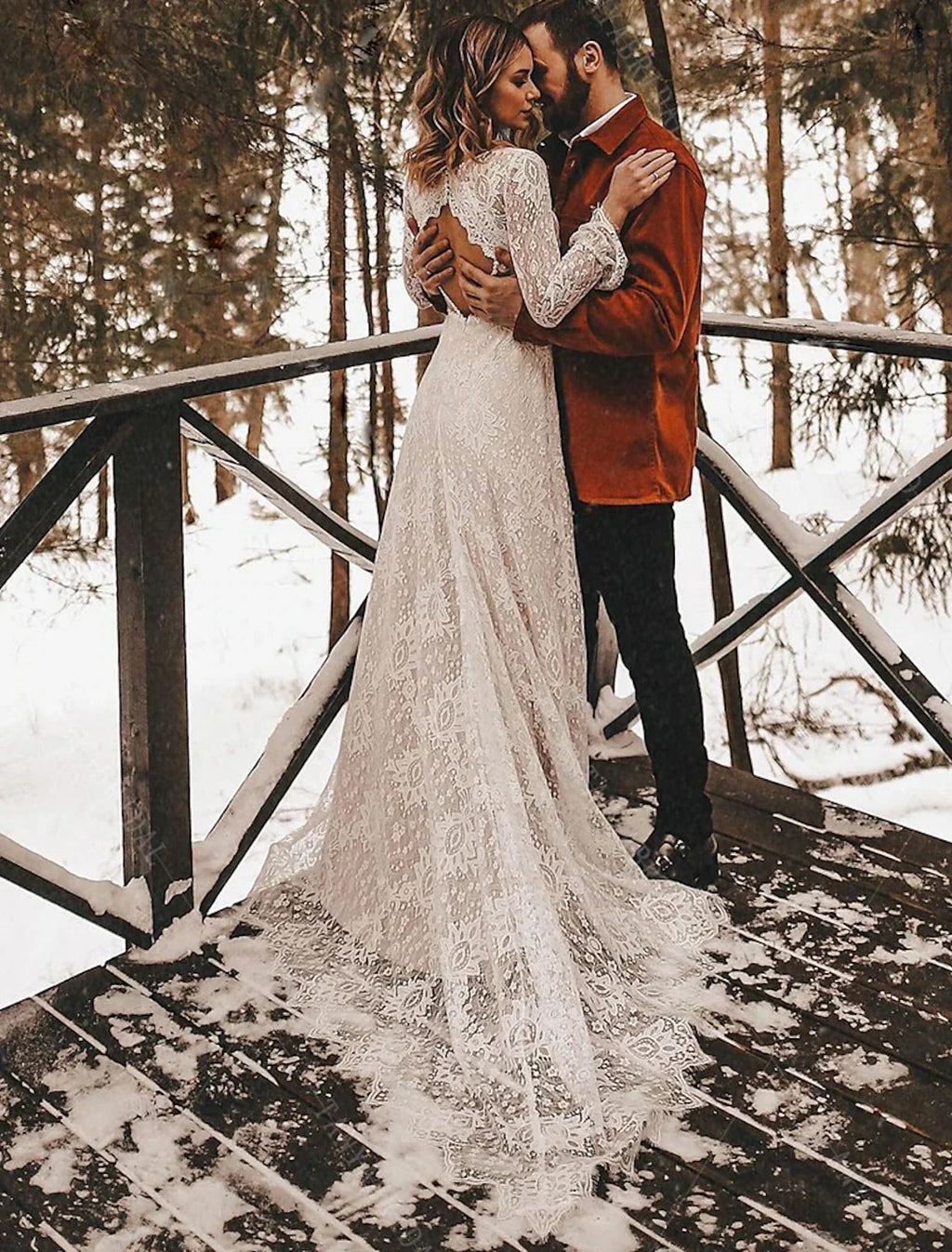 Beach Open Back Boho Wedding Dresses A-Line V Neck Long Sleeve Court Train Bridal Gowns With Solid Color