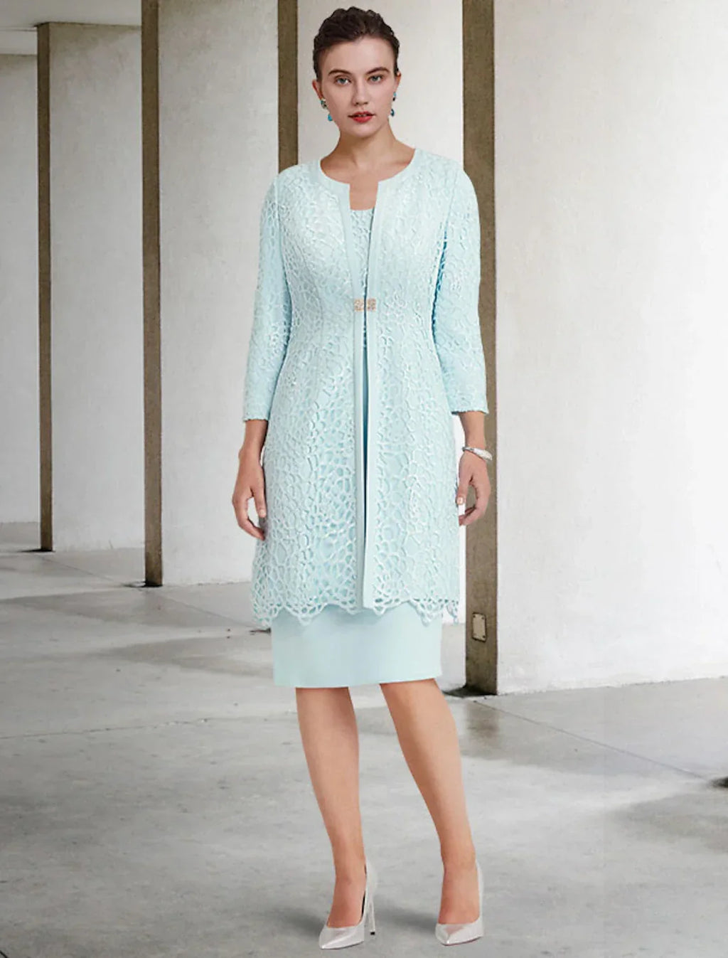Two Piece Sheath / Column Mother of the Bride Dress Church Elegant Winter With Jacket Half Sleeve Scoop Neck Knee Length Crystal Brooch