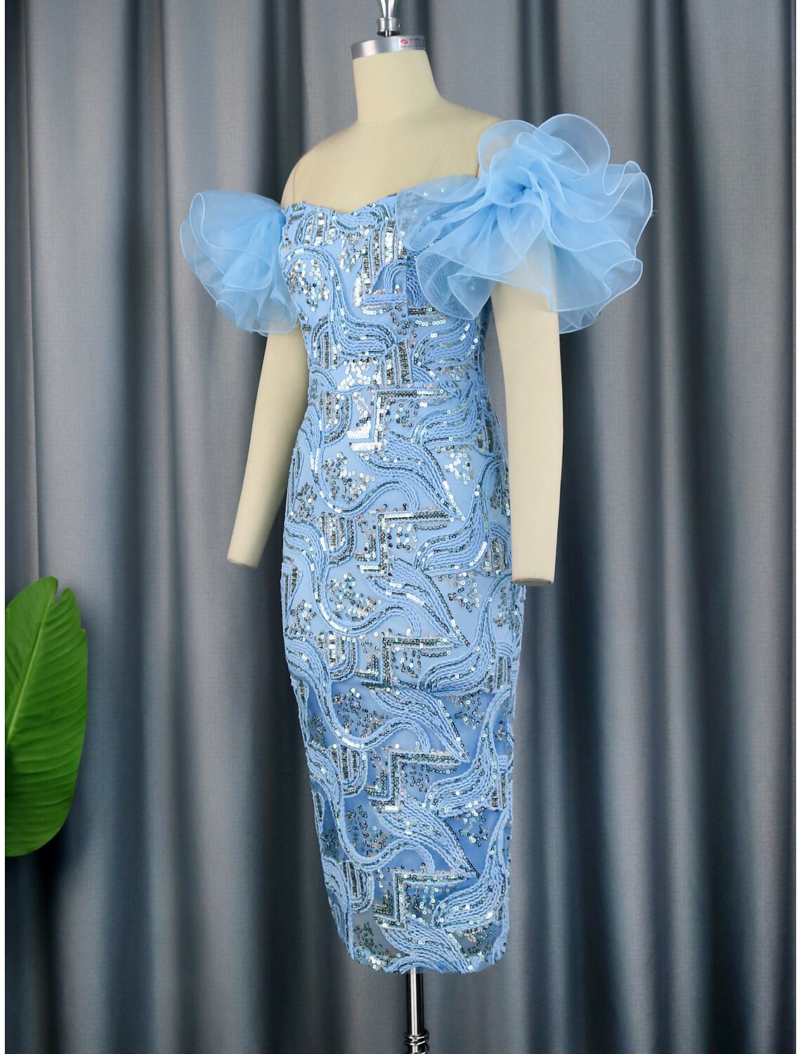 Sheath / Column Party Dresses Floral Dress Cocktail Party Wedding Party Tea Length Sleeveless Off Shoulder
