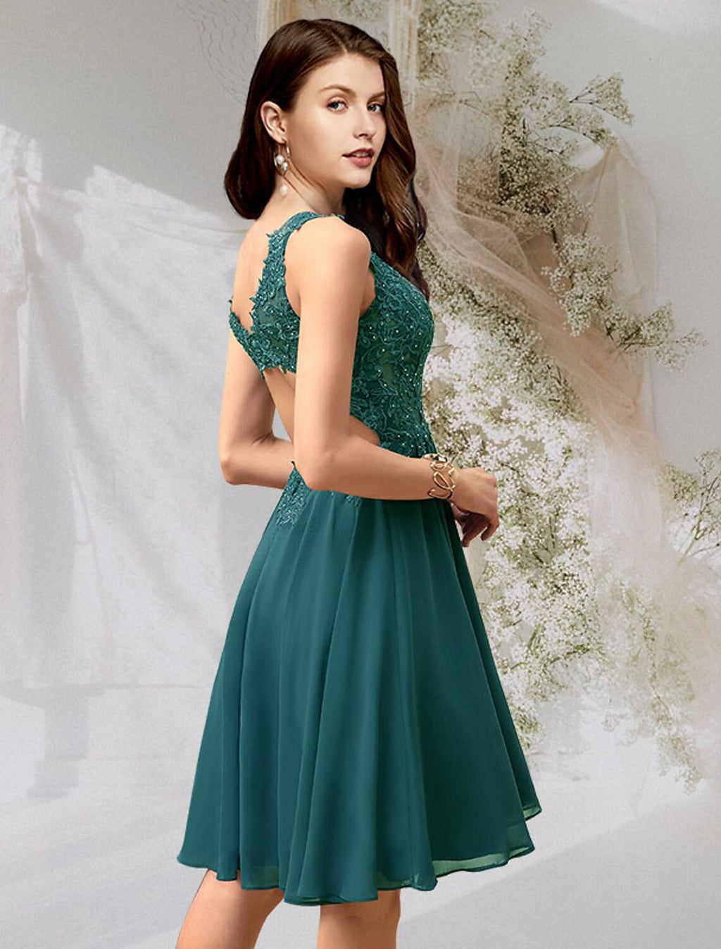 Cocktail Dresses Flirty Dress Homecoming Graduation Short / Mini Sleeveless V Neck Backless with Beading