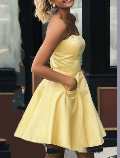 Elegant Red A-Line Strapless Sleeveless Classic-Back Mini-Length Homecoming Dress