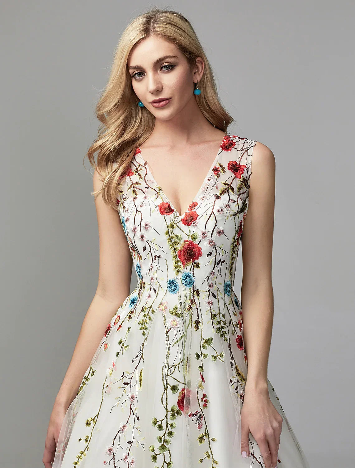 Floor Length Sleeveless V Neck with Embroidery Appliques