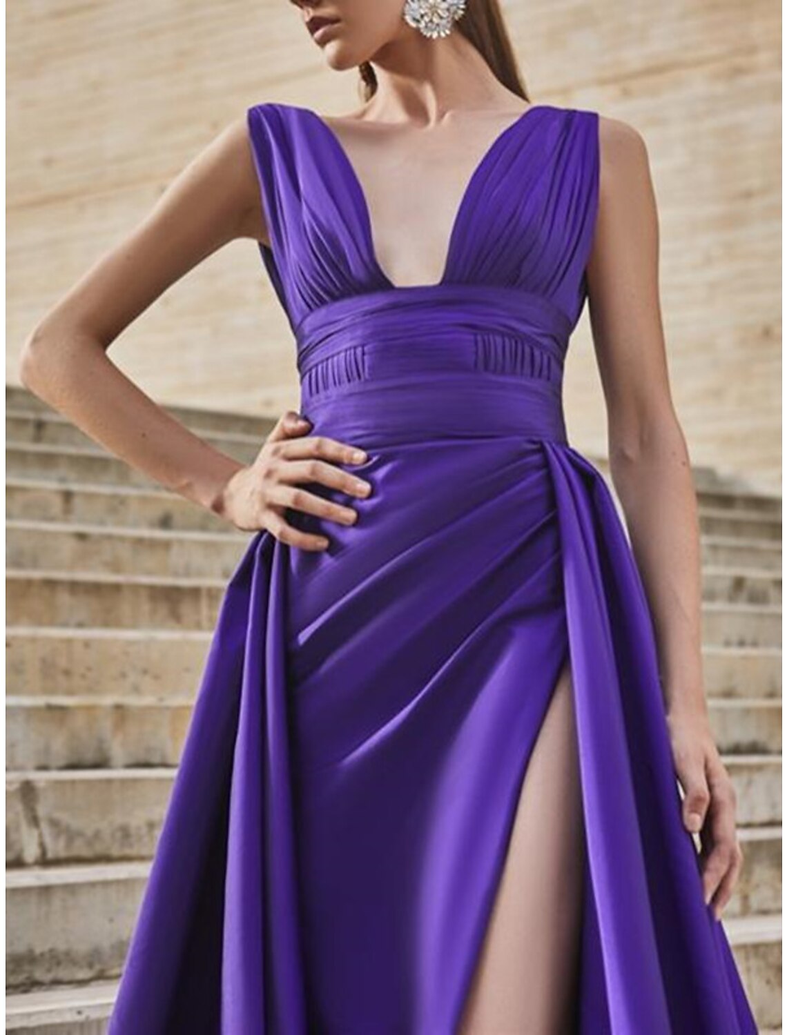 Celebrity Style Minimalist Elegant Engagement Prom Dress V Neck Sleeveless Court Train with Slit Overskirt