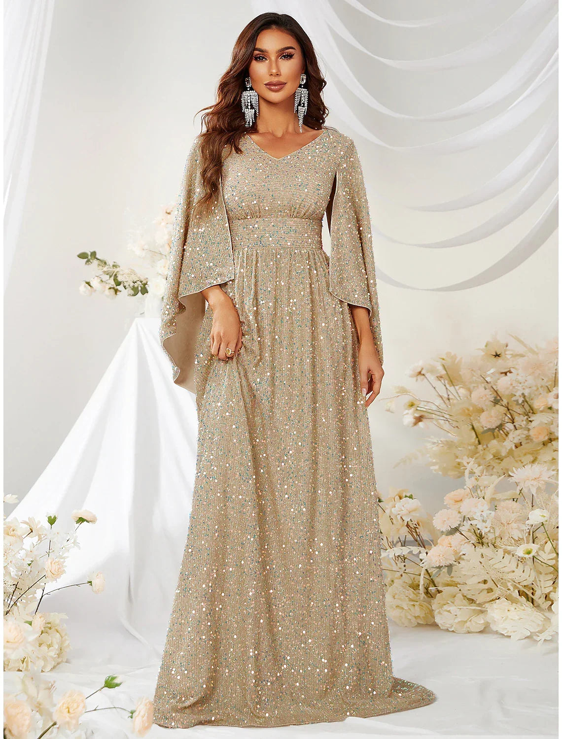 Evening Gown Elegant Dress Formal Wedding Sweep / Brush Train Long Sleeve V Neck Capes
