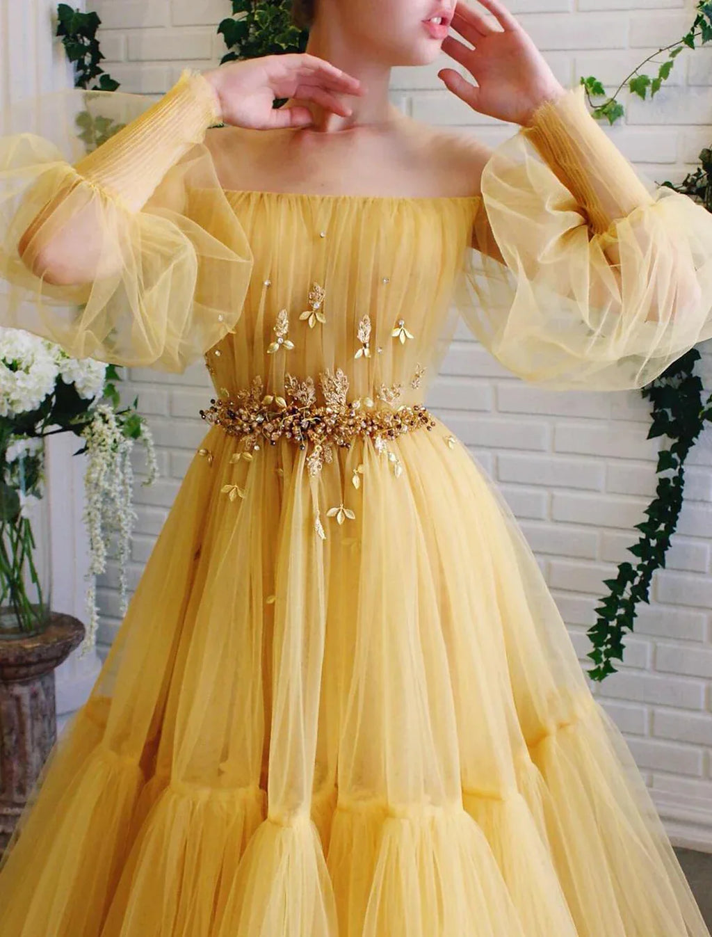 Ball Gown Prom Dresses Elegant Dress Wedding Guest Prom Floor Length Long Sleeve Illusion Neck with Beading Appliques
