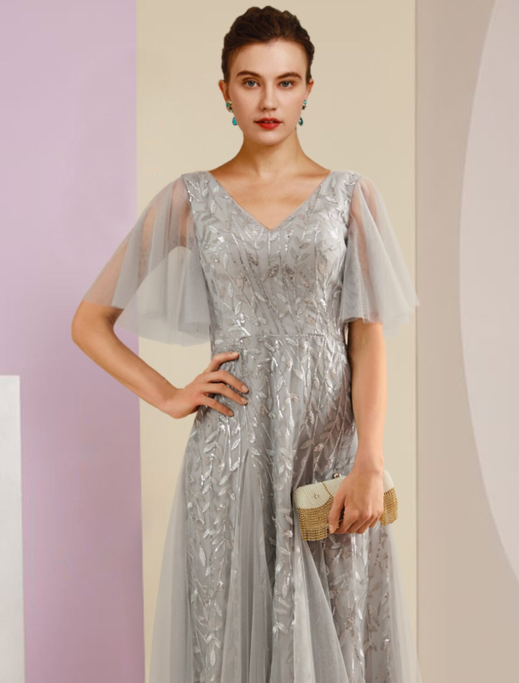 Sheath / Column Mother of the Bride Dress Party Sparkle & Shine V Neck Floor Length Short Sleeve with Pleats