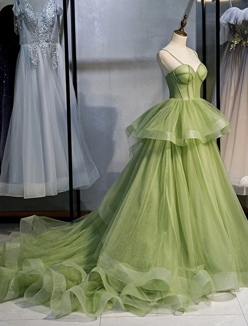 Ball Gown Quinceanera Dresses Elegant Dress Performance Sweet 16 Court Train Sleeveless Spaghetti Strap with Ruffles
