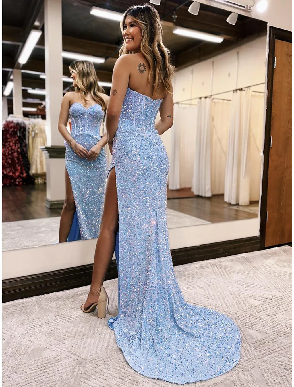 Mermaid / Trumpet Prom Dresses Sparkle & Shine Dress Formal Wedding Party Court Train Sleeveless Sweetheart Backless with Slit