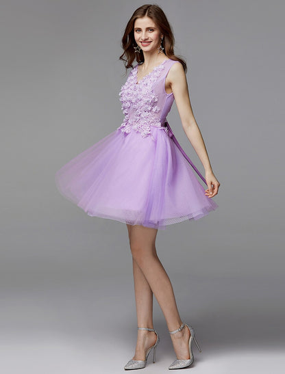 Elegant Red A-Line V-Neck Sleeveless Classic-Back Mini-Length Homecoming Dress