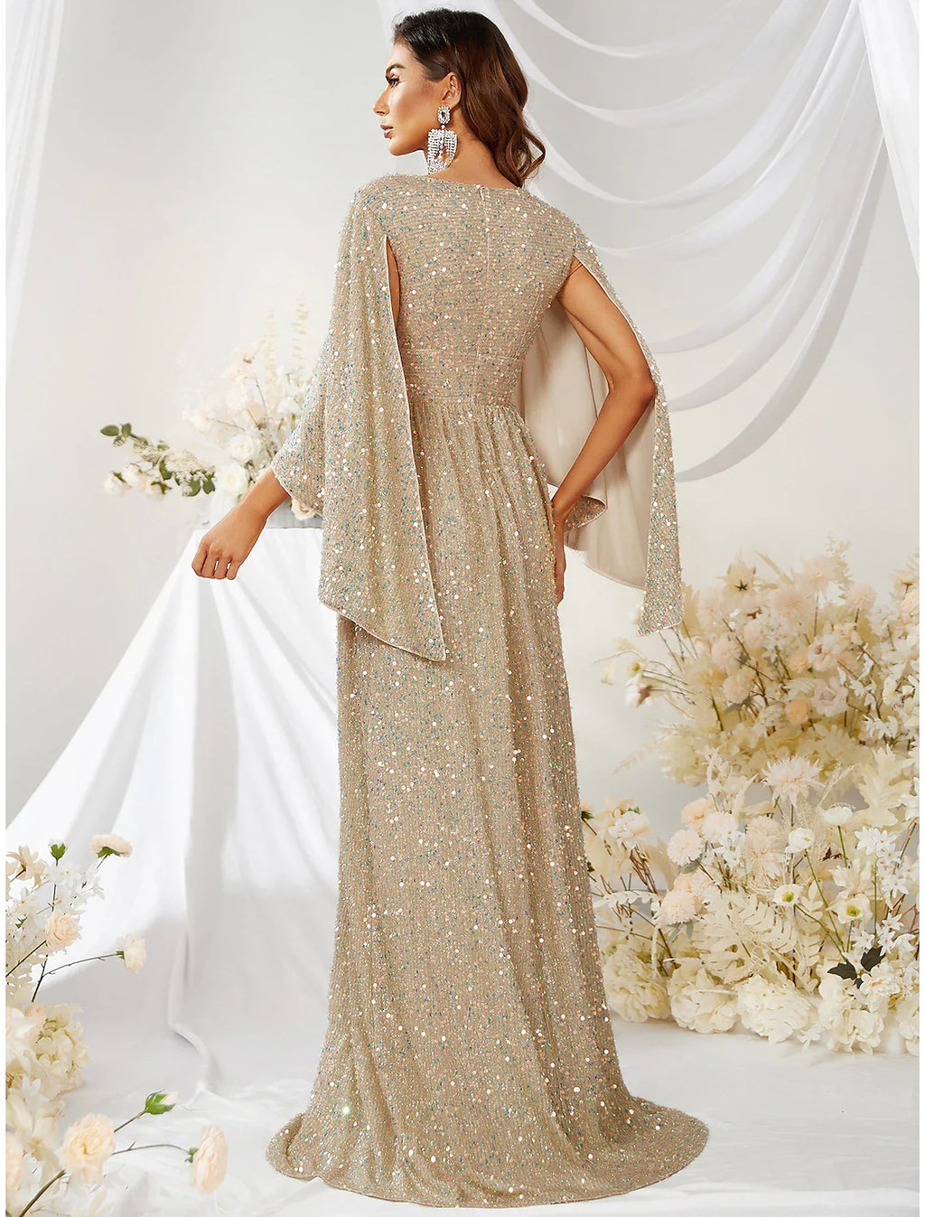 Evening Gown Elegant Dress Formal Wedding Sweep / Brush Train Long Sleeve V Neck Capes