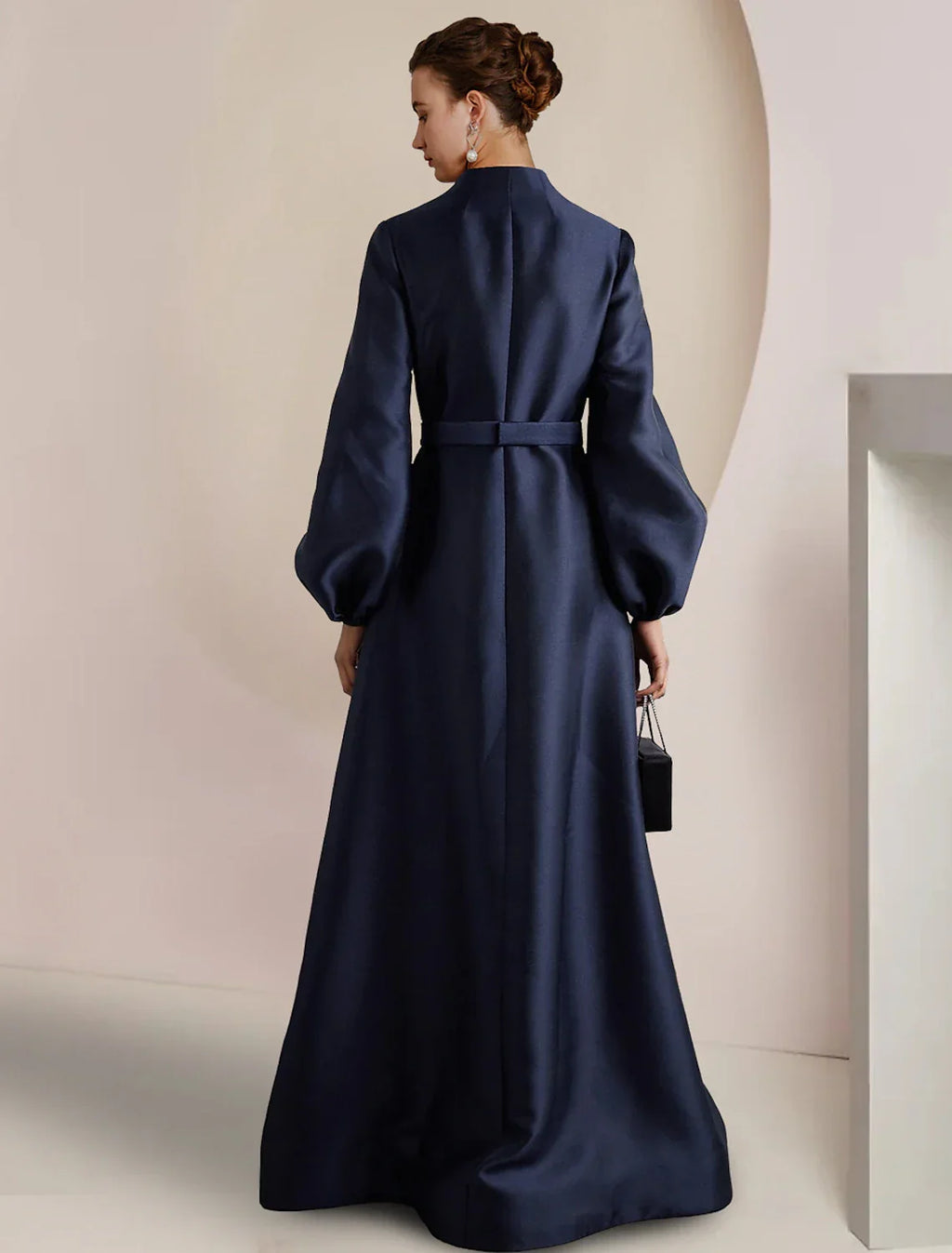 Mother of the Bride Dress Wedding Guest Party Elegant V Neck Floor Length Long Sleeve with Pearls Crystal Brooch