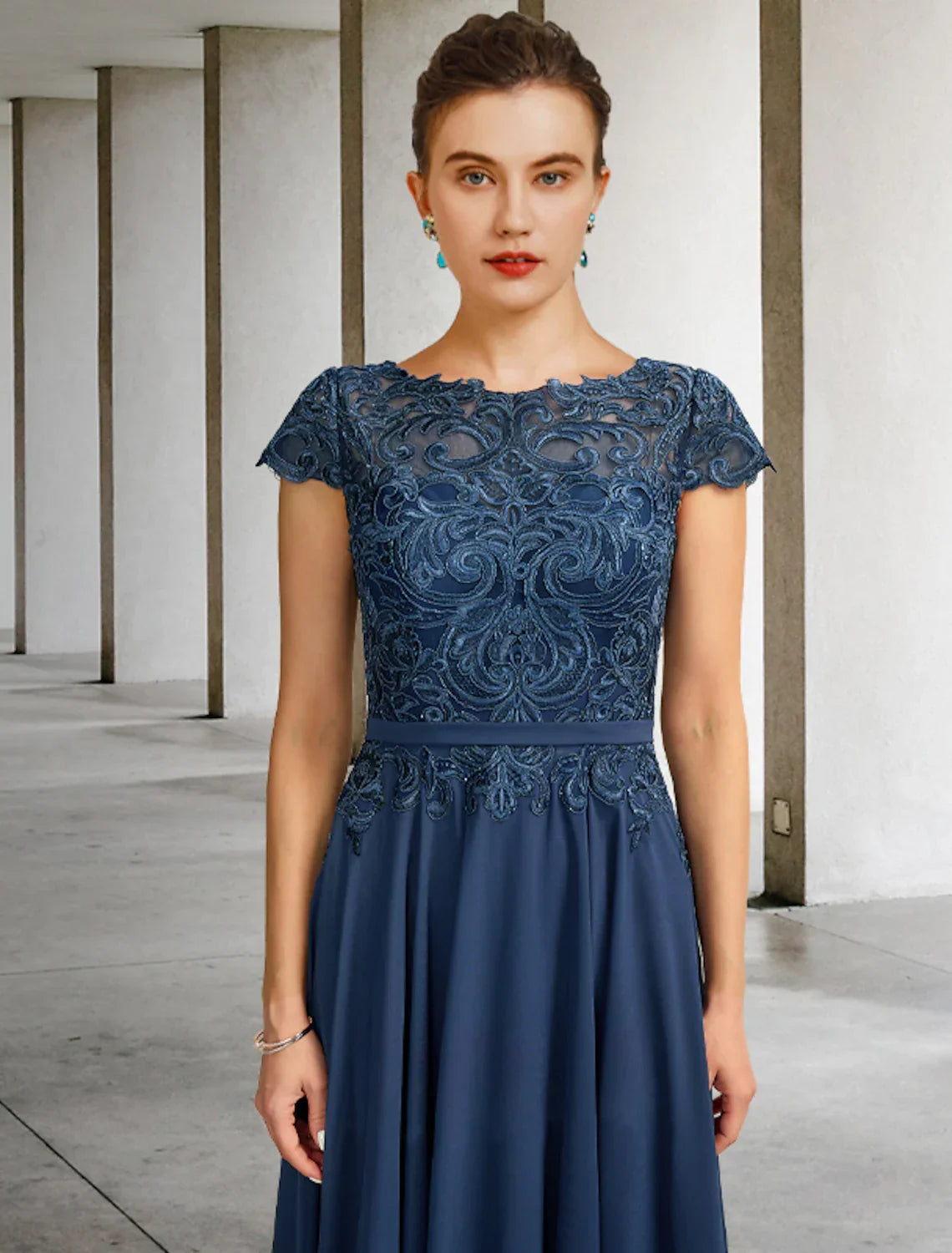 Mother of the Bride Dress Luxurious Elegant Pleats Appliques