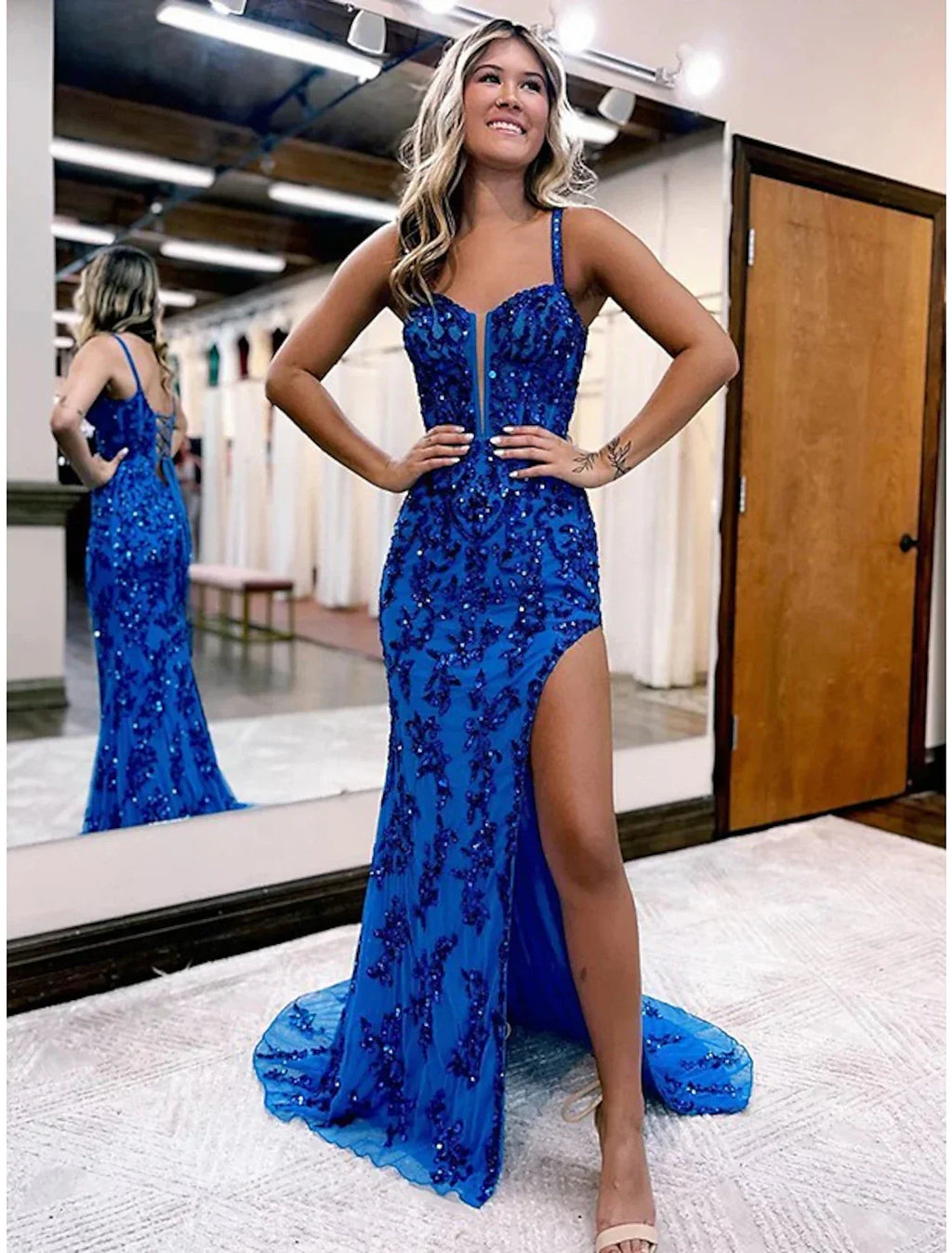 Mermaid / Trumpet Evening Gown Open Back Dress Formal Wedding Guest Sweep / Brush Train Sleeveless V Neck Backless with Slit Appliques