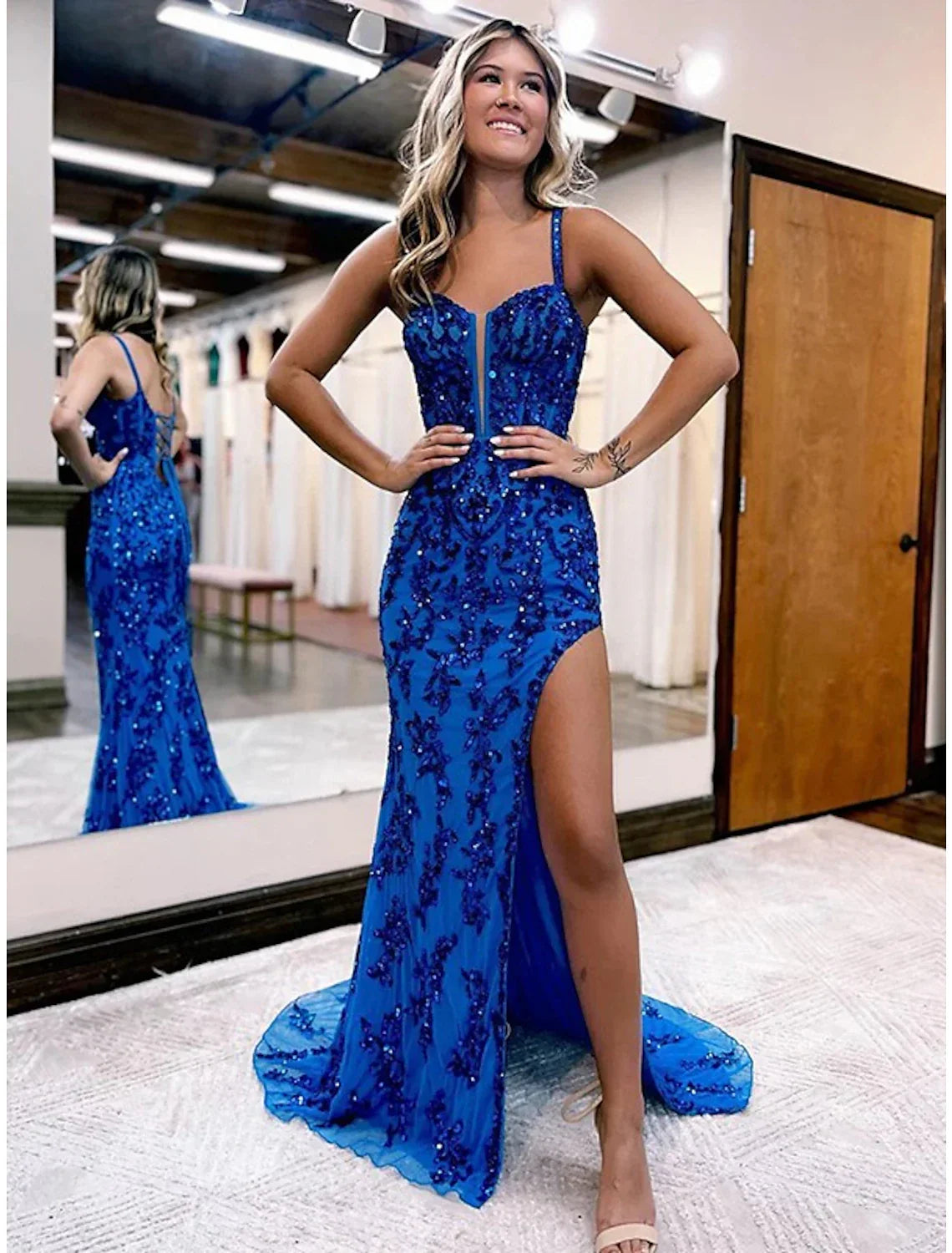 Mermaid / Trumpet Evening Gown Open Back Dress Formal Wedding Guest Sweep / Brush Train Sleeveless V Neck Backless with Slit Appliques