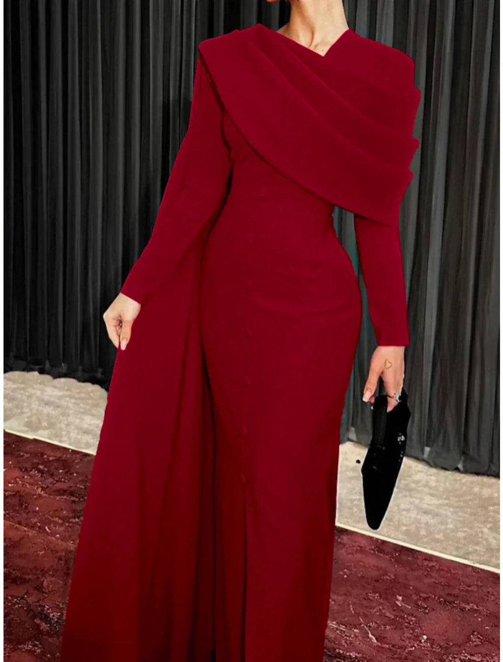 Black Sheath / Column Red Christmas Red Green Dress Evening Gown Elegant Cape Dress Formal Fall Sweep / Brush Train Long Sleeve Cowl Neck Fabric with Buttons Slit