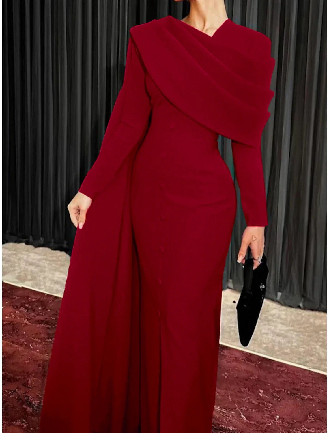 Black Sheath / Column Red Christmas Red Green Dress Evening Gown Elegant Cape Dress Formal Fall Sweep / Brush Train Long Sleeve Cowl Neck Fabric with Buttons Slit