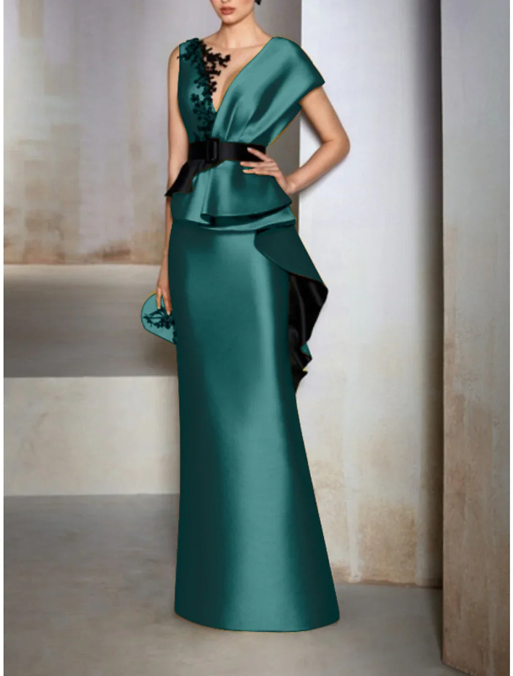Sheath / Column Evening Gown Elegant Dress Formal Wedding Guest Floor Length Short Sleeve V Neck with Ruffles Embroidery Appliques