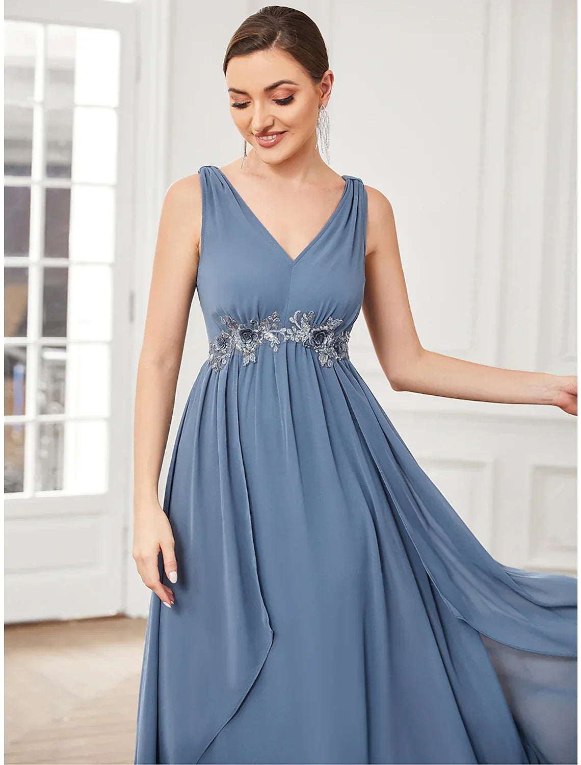 Party Wear Floor Length Sleeveless V Neck with Appliques